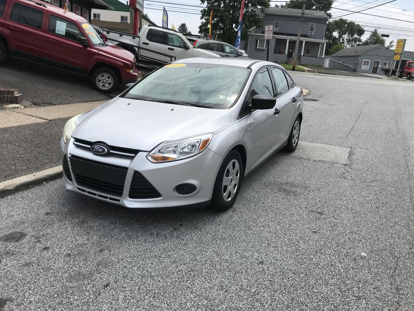 2014 Silver /Gray Ford Focus S Sedan (1FADP3E29EL) with an 2.0L L4 DOHC 16V engine, Automatic transmission, located at 577 Chester Pike, Prospect Park, PA, 19076, (610) 237-1015, 39.886154, -75.302338 - 2014 Ford Focus: Only 93k miles, new PA inspection great on gas, SUPER CLEAN, runs LIKE NEW! This vehicle comes inspected and has been given a bumper to bumper safety check. It is very clean, reliable, and well maintained. We offer a unique pay plan that is known for being the easiest and fastest - Photo#2