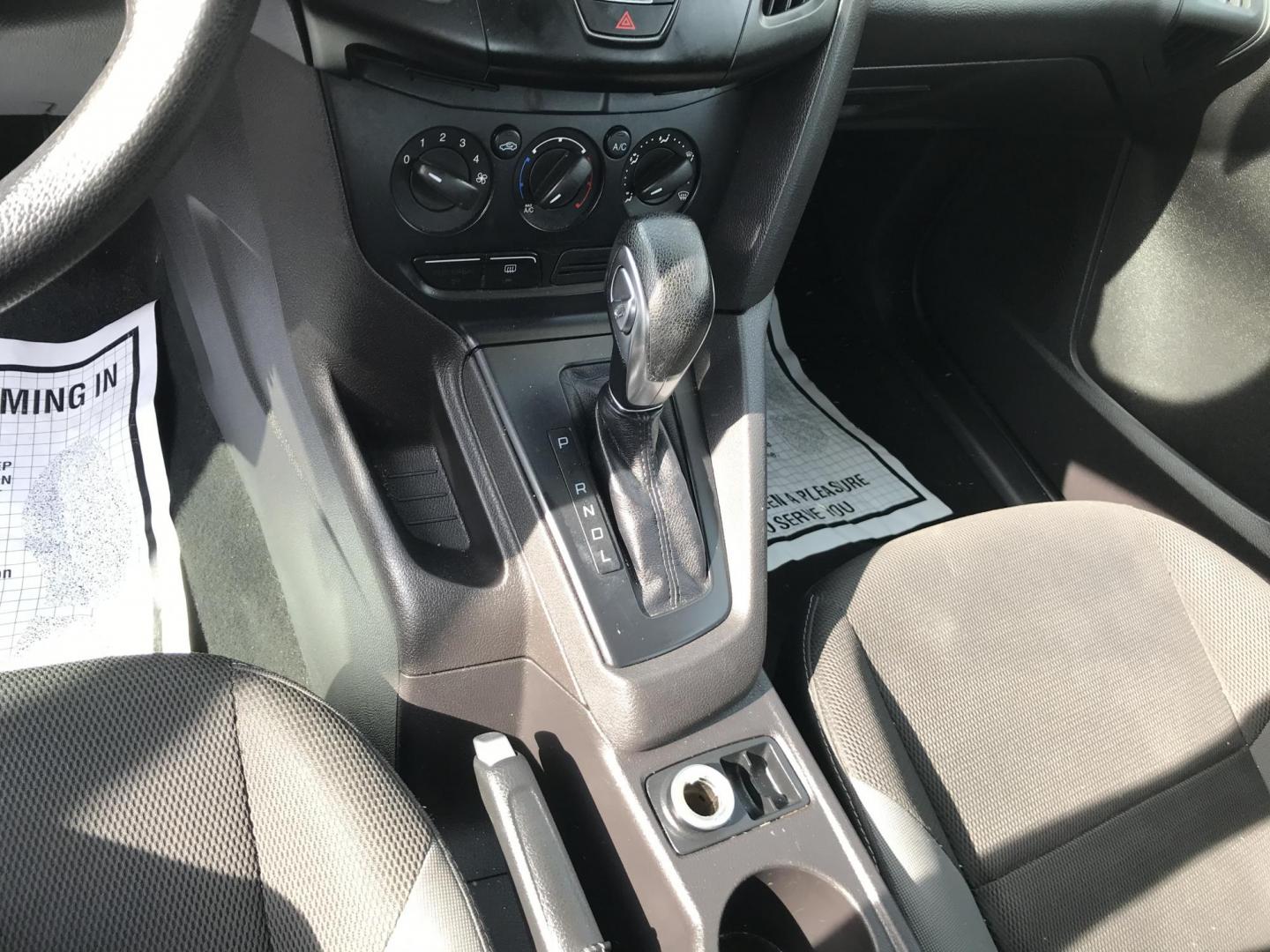 2014 Silver /Gray Ford Focus S Sedan (1FADP3E29EL) with an 2.0L L4 DOHC 16V engine, Automatic transmission, located at 577 Chester Pike, Prospect Park, PA, 19076, (610) 237-1015, 39.886154, -75.302338 - 2014 Ford Focus: Only 94k miles, new PA inspection great on gas, SUPER CLEAN, runs LIKE NEW! This vehicle comes inspected and has been given a bumper to bumper safety check. It is very clean, reliable, and well maintained. We offer a unique pay plan that is known for being the easiest and fastest - Photo#10