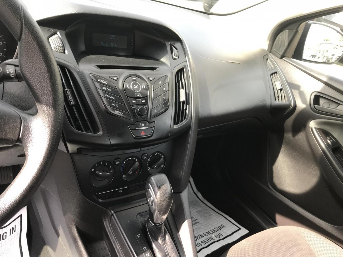 2014 Silver /Gray Ford Focus S Sedan (1FADP3E29EL) with an 2.0L L4 DOHC 16V engine, Automatic transmission, located at 577 Chester Pike, Prospect Park, PA, 19076, (610) 237-1015, 39.886154, -75.302338 - 2014 Ford Focus: Only 94k miles, new PA inspection great on gas, SUPER CLEAN, runs LIKE NEW! This vehicle comes inspected and has been given a bumper to bumper safety check. It is very clean, reliable, and well maintained. We offer a unique pay plan that is known for being the easiest and fastest - Photo#9