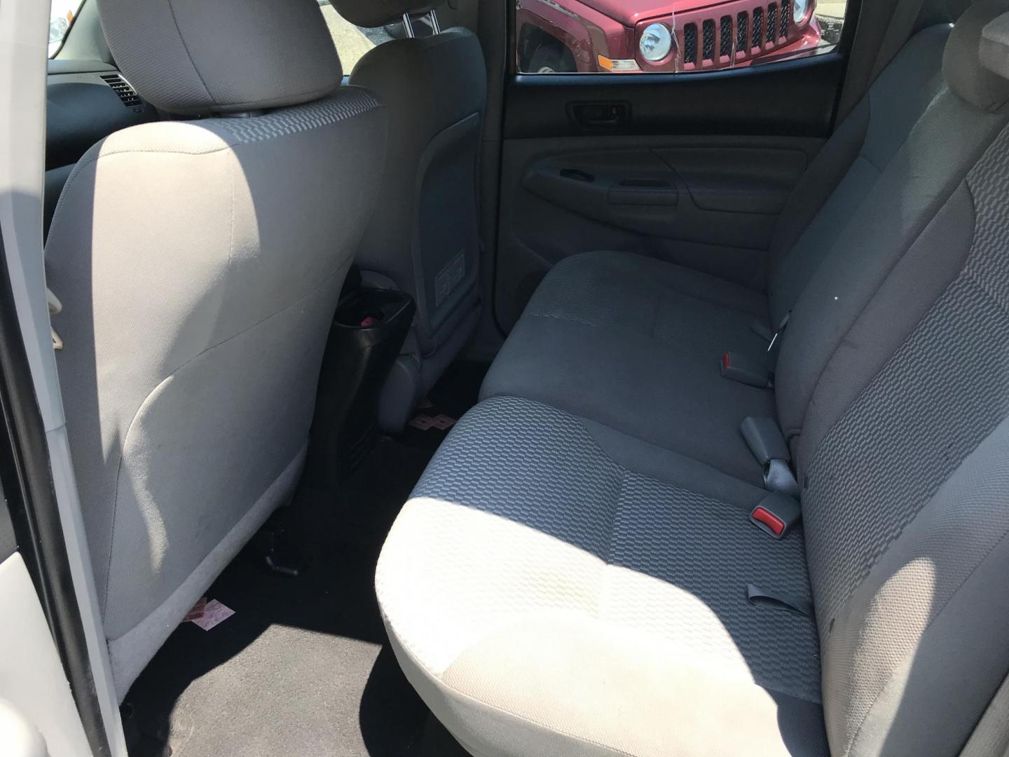 2014 Green /Black Toyota Tacoma Double Cab V6 4WD (5TFLU4EN2EX) with an 4.0L V6 DOHC 24V engine, Automatic transmission, located at 577 Chester Pike, Prospect Park, PA, 19076, (610) 237-1015, 39.886154, -75.302338 - 2014 Toyota Tacoma: Double Cab, 4x4, new PA inspection, runs STRONG! This vehicle comes inspected and has been given a bumper to bumper safety check. It is very clean, reliable, and well maintained. We offer a unique pay plan that is known for being the easiest and fastest financing option in the - Photo#18