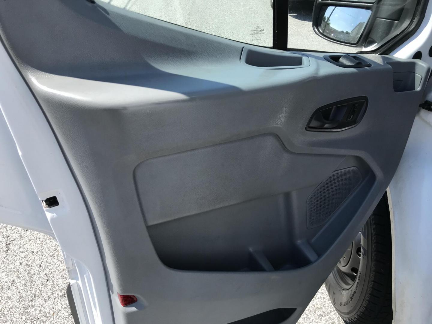 2015 White /Gray Ford Transit 250 Van Medium Roof w/Sliding Pass. 148-in. WB (1FTNR2CM6FK) with an 3.7L V6 DOHC 24V engine, 6-Speed Automatic transmission, located at 577 Chester Pike, Prospect Park, PA, 19076, (610) 237-1015, 39.886154, -75.302338 - 2015 Ford Transit 250 Medium Roof: Fleet maintained, new PA inspection, no side or rear windows, runs LIKE NEW! This vehicle comes inspected and has been given a bumper to bumper safety check. It is very clean, reliable, and well maintained. We offer a unique pay plan that is known for being the - Photo#7