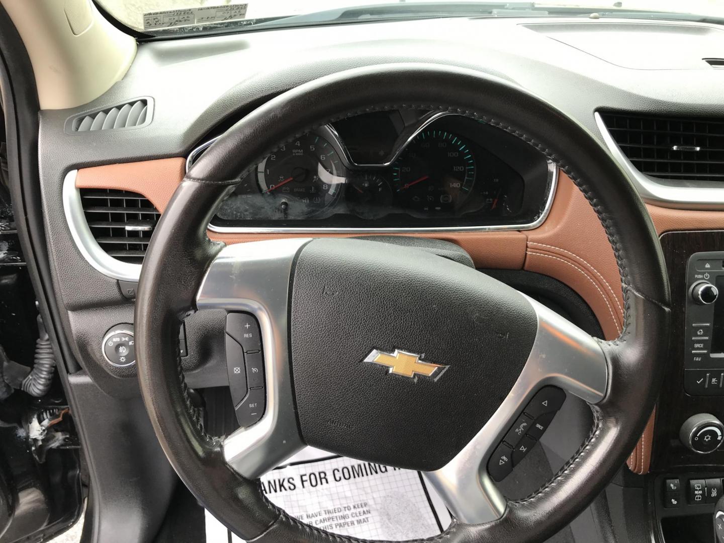 2016 Black /Gray Chevrolet Traverse 1LT AWD (1GNKVGKD5GJ) with an 3.6L V6 DOHC 24V engine, 6A transmission, located at 577 Chester Pike, Prospect Park, PA, 19076, (610) 237-1015, 39.886154, -75.302338 - Photo#12