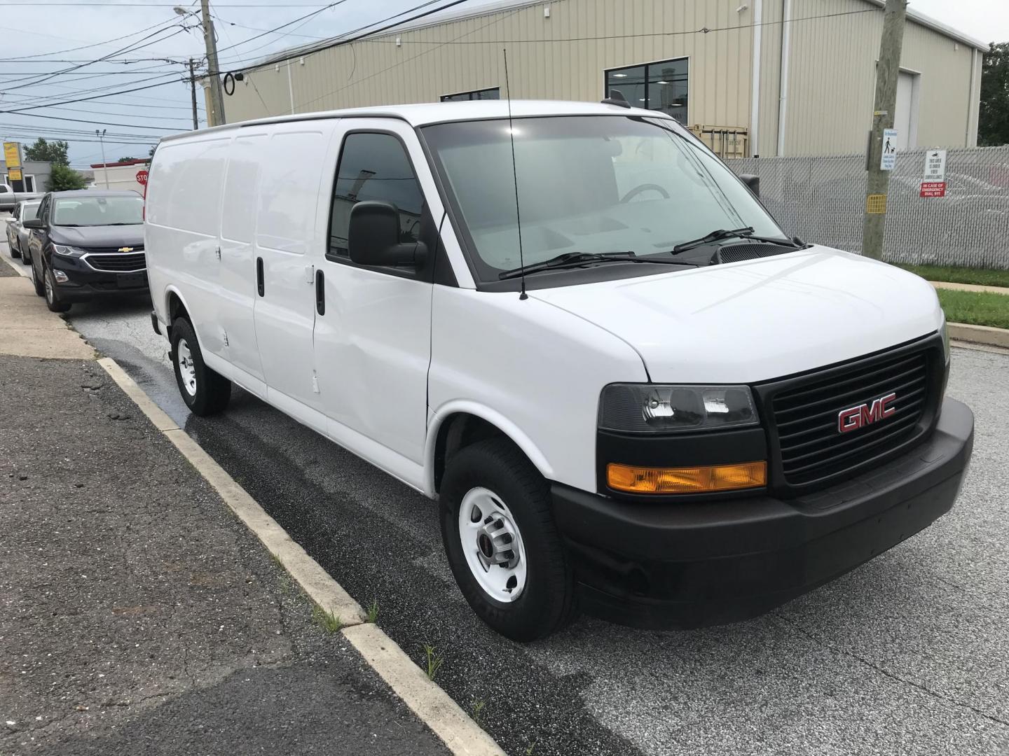 2021 White /Gray GMC Savana G2500 Extended Cargo (1GTW7BFP2M1) with an 4.3L V6 engine, 6A transmission, located at 577 Chester Pike, Prospect Park, PA, 19076, (610) 237-1015, 39.886154, -75.302338 - 2021 GMC Savana 2500: Extended Body, has A/C in rear of van, new PA inspection, FLEET MAINTAINED! This vehicle comes inspected and has been given a bumper to bumper safety check. It is very clean, reliable, and well maintained. We offer a unique pay plan that is known for being the easiest and fa - Photo#3