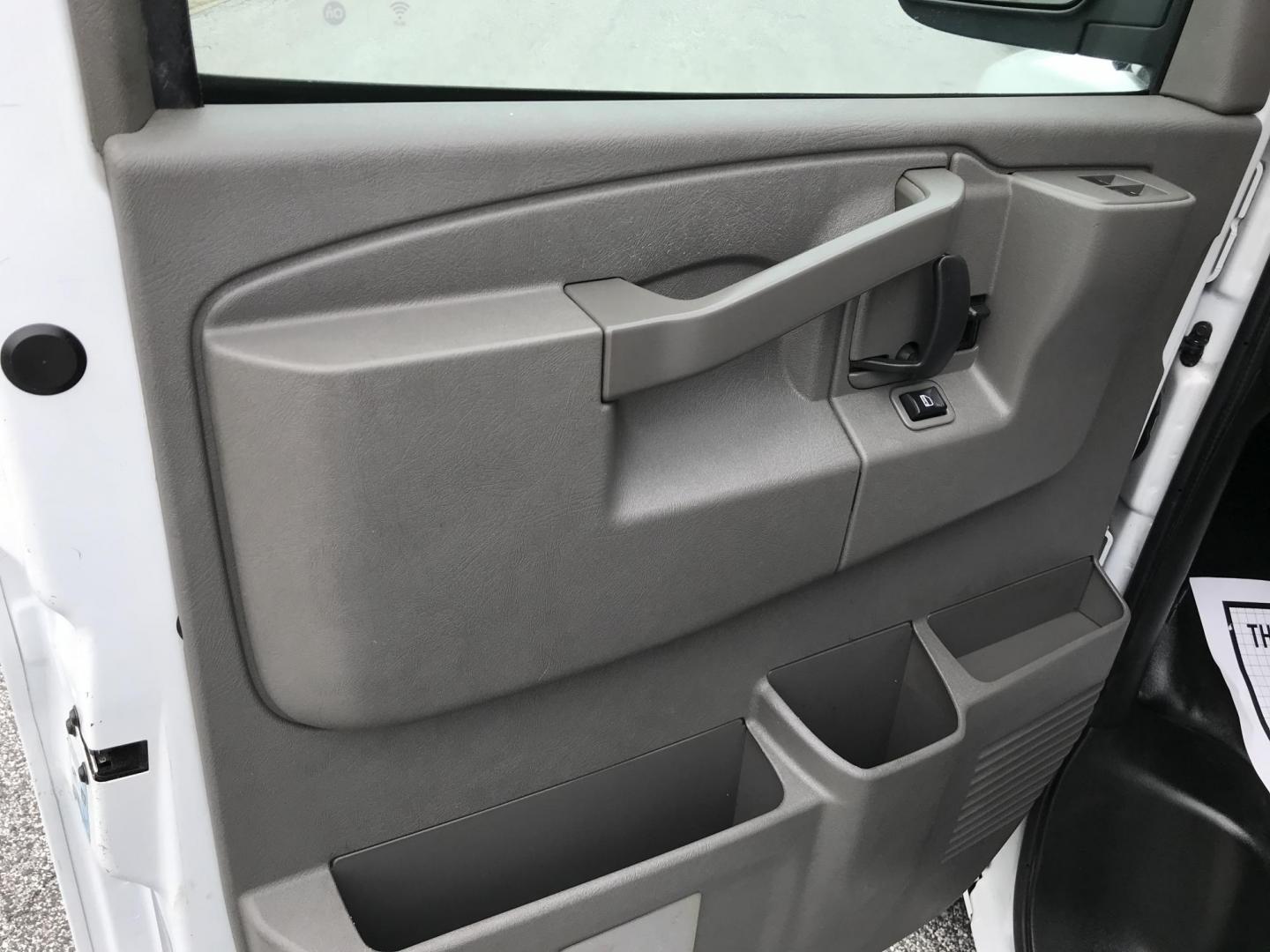 2021 White /Gray GMC Savana G2500 Extended Cargo (1GTW7BFP2M1) with an 4.3L V6 engine, 6A transmission, located at 577 Chester Pike, Prospect Park, PA, 19076, (610) 237-1015, 39.886154, -75.302338 - 2021 GMC Savana 2500: Extended Body, has A/C in rear of van, new PA inspection, FLEET MAINTAINED! This vehicle comes inspected and has been given a bumper to bumper safety check. It is very clean, reliable, and well maintained. We offer a unique pay plan that is known for being the easiest and fa - Photo#8