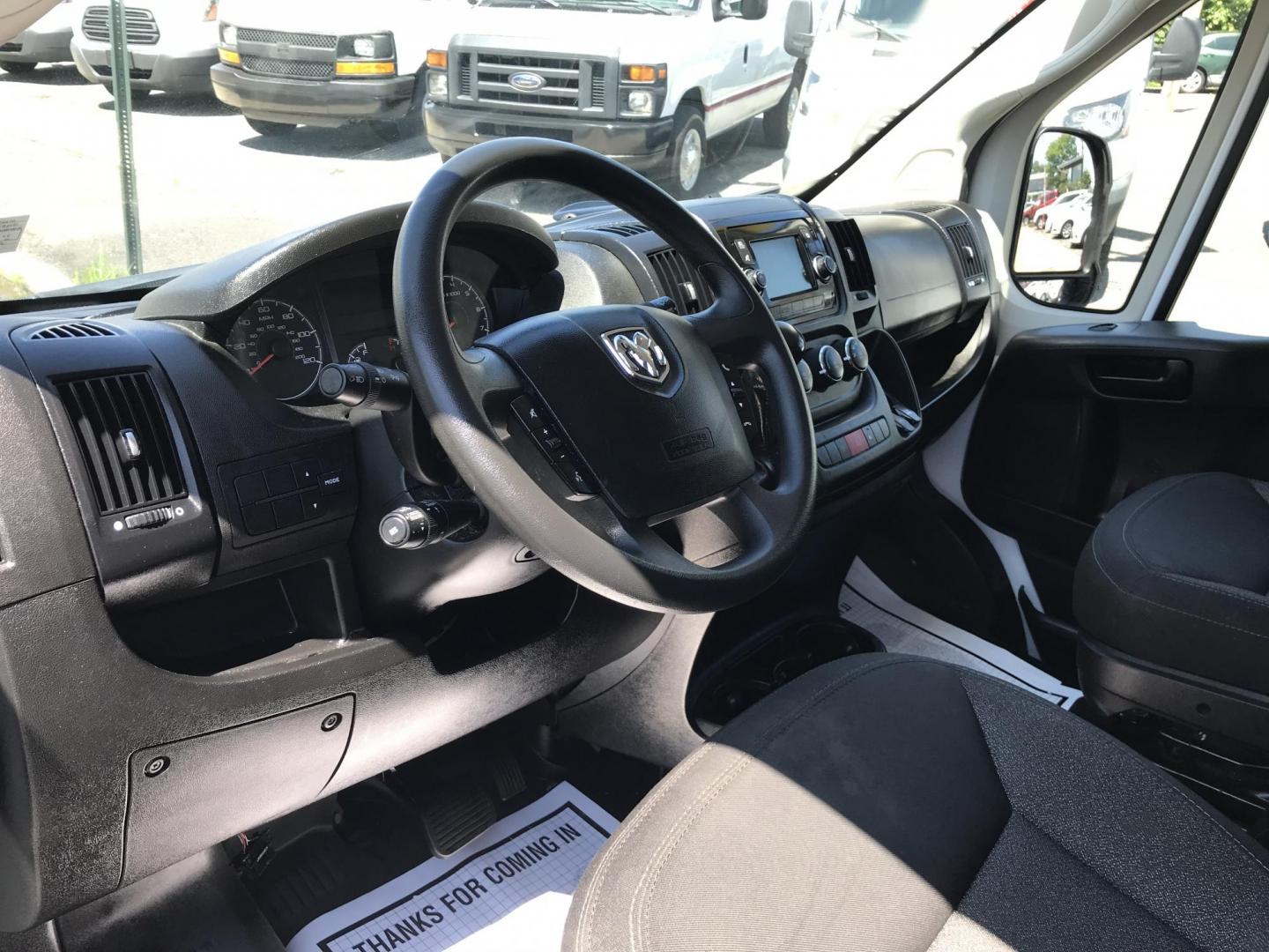 2020 White /Gray RAM Promaster 1500 Low Roof Tradesman 136-in. WB (3C6TRVAG9LE) with an 3.6L V6 engine, 6A transmission, located at 577 Chester Pike, Prospect Park, PA, 19076, (610) 237-1015, 39.886154, -75.302338 - Photo#10