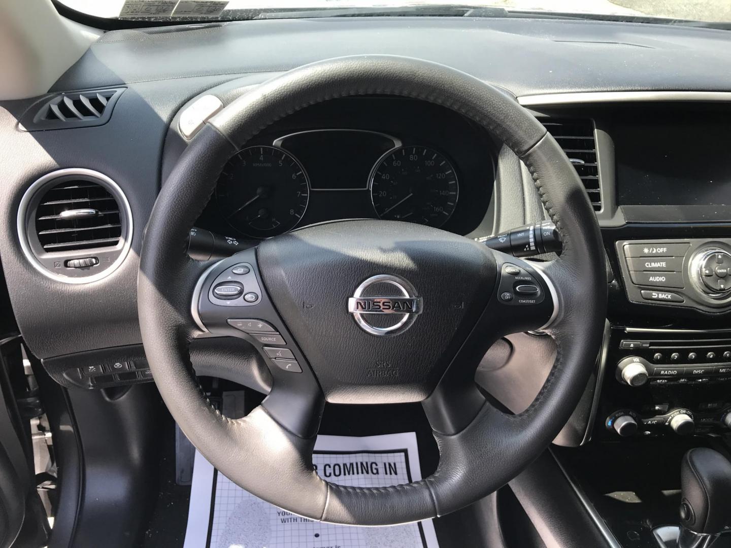 2017 Gray /Black Nissan Pathfinder Platinum 4WD (5N1DR2MMXHC) with an 3.5L V6 DOHC 24V engine, CVT transmission, located at 577 Chester Pike, Prospect Park, PA, 19076, (610) 237-1015, 39.886154, -75.302338 - Photo#11
