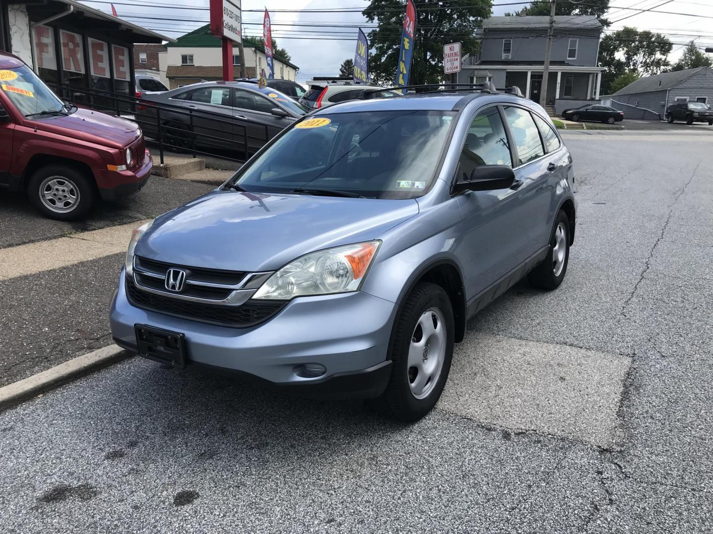 2011 Blue /Gray Honda CR-V LX (5J6RE3H37BL) with an 2.4L L4 DOHC 16V engine, 5-Speed Automatic transmission, located at 577 Chester Pike, Prospect Park, PA, 19076, (610) 237-1015, 39.886154, -75.302338 - Photo#2