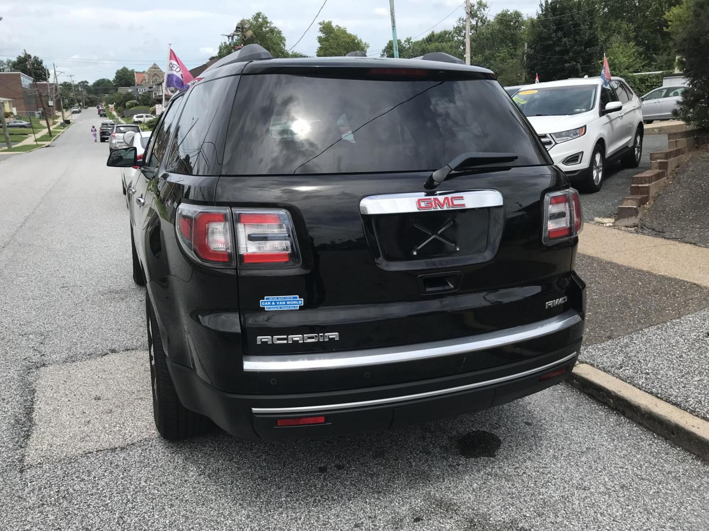 2016 Black /Black GMC Acadia SLT-1 AWD (1GKKVRKD2GJ) with an 3.6L V6 DOHC 24V engine, 6A transmission, located at 577 Chester Pike, Prospect Park, PA, 19076, (610) 237-1015, 39.886154, -75.302338 - 2016 GMC Acadia SLT: Navigation system, backup camera, 2 sunroofs, remote start, DVD player, 3rd row seating, AWD, new PA inspection, runs LIKE NEW! This vehicle comes inspected and has been given a bumper to bumper safety check. It is very clean, reliable, and well maintained. We offer a unique - Photo#5