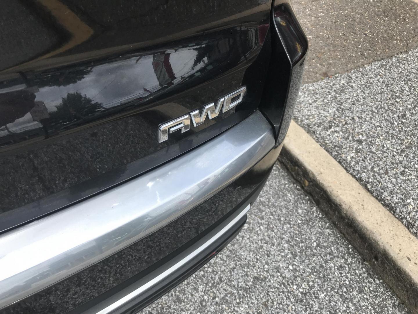 2016 Black /Black GMC Acadia SLT-1 AWD (1GKKVRKD2GJ) with an 3.6L V6 DOHC 24V engine, 6A transmission, located at 577 Chester Pike, Prospect Park, PA, 19076, (610) 237-1015, 39.886154, -75.302338 - 2016 GMC Acadia SLT: Navigation system, backup camera, 2 sunroofs, remote start, DVD player, 3rd row seating, AWD, new PA inspection, runs LIKE NEW! This vehicle comes inspected and has been given a bumper to bumper safety check. It is very clean, reliable, and well maintained. We offer a unique - Photo#6