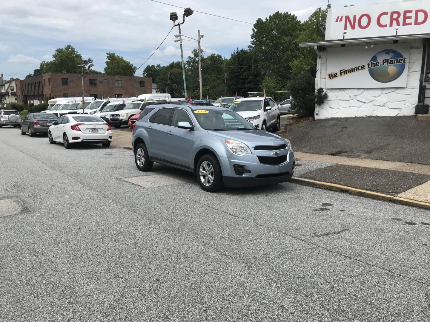 2014 Blue /Gray Chevrolet Equinox 1LT 2WD (2GNALBEK9E6) with an 2.4L L4 DOHC 16V engine, 6-Speed Automatic transmission, located at 577 Chester Pike, Prospect Park, PA, 19076, (610) 237-1015, 39.886154, -75.302338 - 2014 Chevrolet Equinox LT: Only 125k miles, backup camera, new PA inspection, runs LIKE NEW! This vehicle comes inspected and has been given a bumper to bumper safety check. It is very clean, reliable, and well maintained. We offer a unique pay plan that is known for being the easiest and fastest - Photo#1