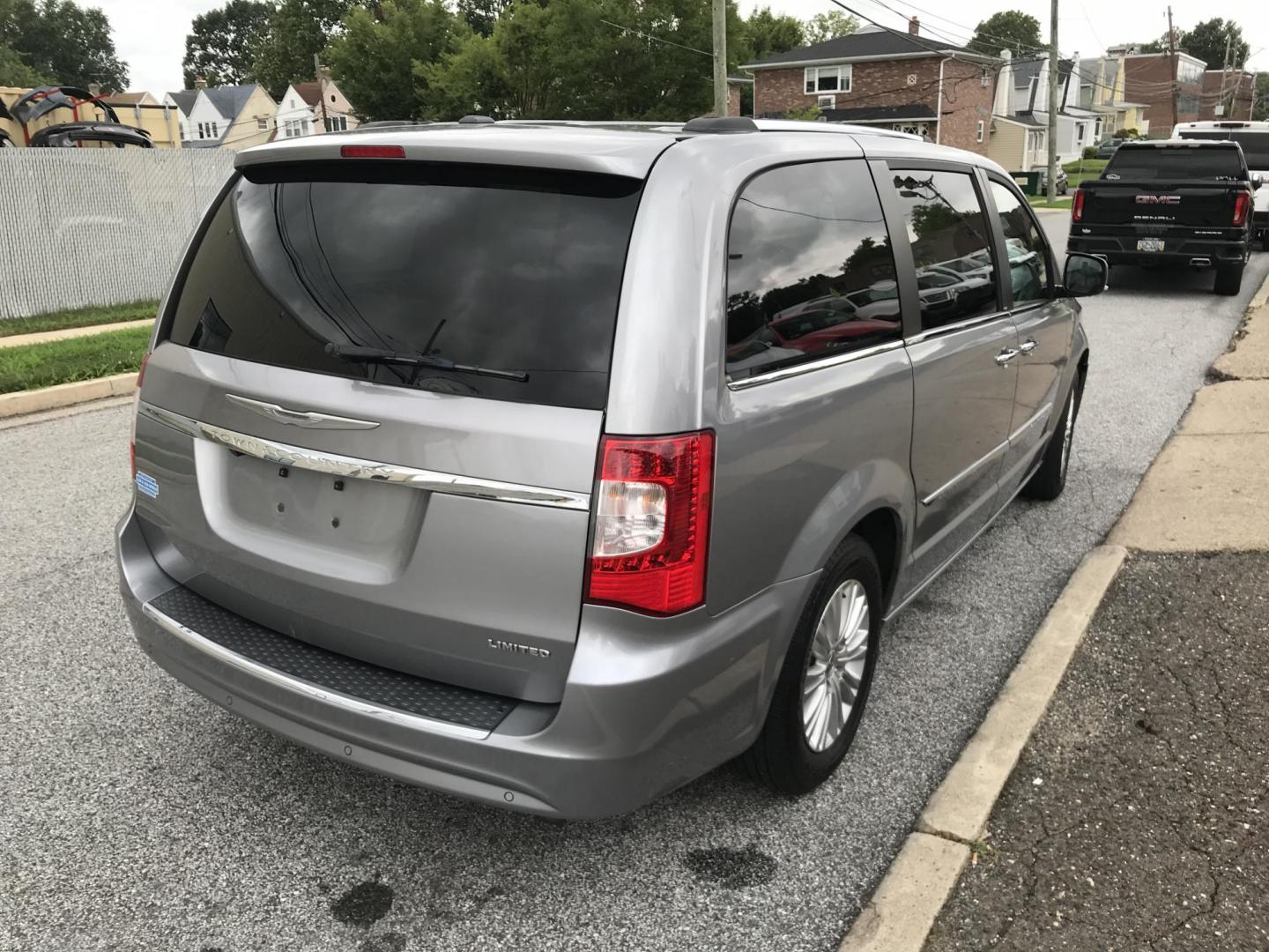 2013 Silver /Gray Chrysler Town & Country Limited (2C4RC1GG3DR) with an 3.6L V6 DOHC 24V engine, 6-Speed Automatic transmission, located at 577 Chester Pike, Prospect Park, PA, 19076, (610) 237-1015, 39.886154, -75.302338 - 2013 Chrylser Town & Country LIMITED: DVD player, navigation system, backup camera, stow and go seating, new PA inspection, runs LIKE NEW! This vehicle comes inspected and has been given a bumper to bumper safety check. It is very clean, reliable, and well maintained. We offer a unique pay plan t - Photo#4