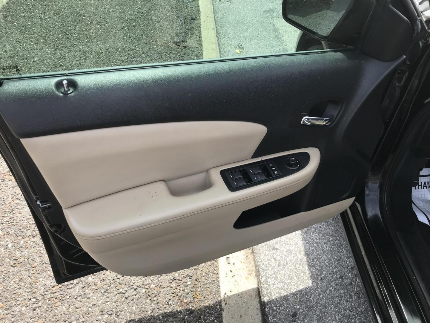 2013 Black /Tan Dodge Avenger SXT (1C3CDZCB1DN) with an 2.4L L4 DOHC 16V engine, 6-Speed Automatic transmission, located at 577 Chester Pike, Prospect Park, PA, 19076, (610) 237-1015, 39.886154, -75.302338 - 2013 Dodge Avenger SXT: Only 116k miles, new PA inspection, SUPER CLEAN, runs LIKE NEW! This vehicle comes inspected and has been given a bumper to bumper safety check. It is very clean, reliable, and well maintained. We offer a unique pay plan that is known for being the easiest and fastest fina - Photo#8