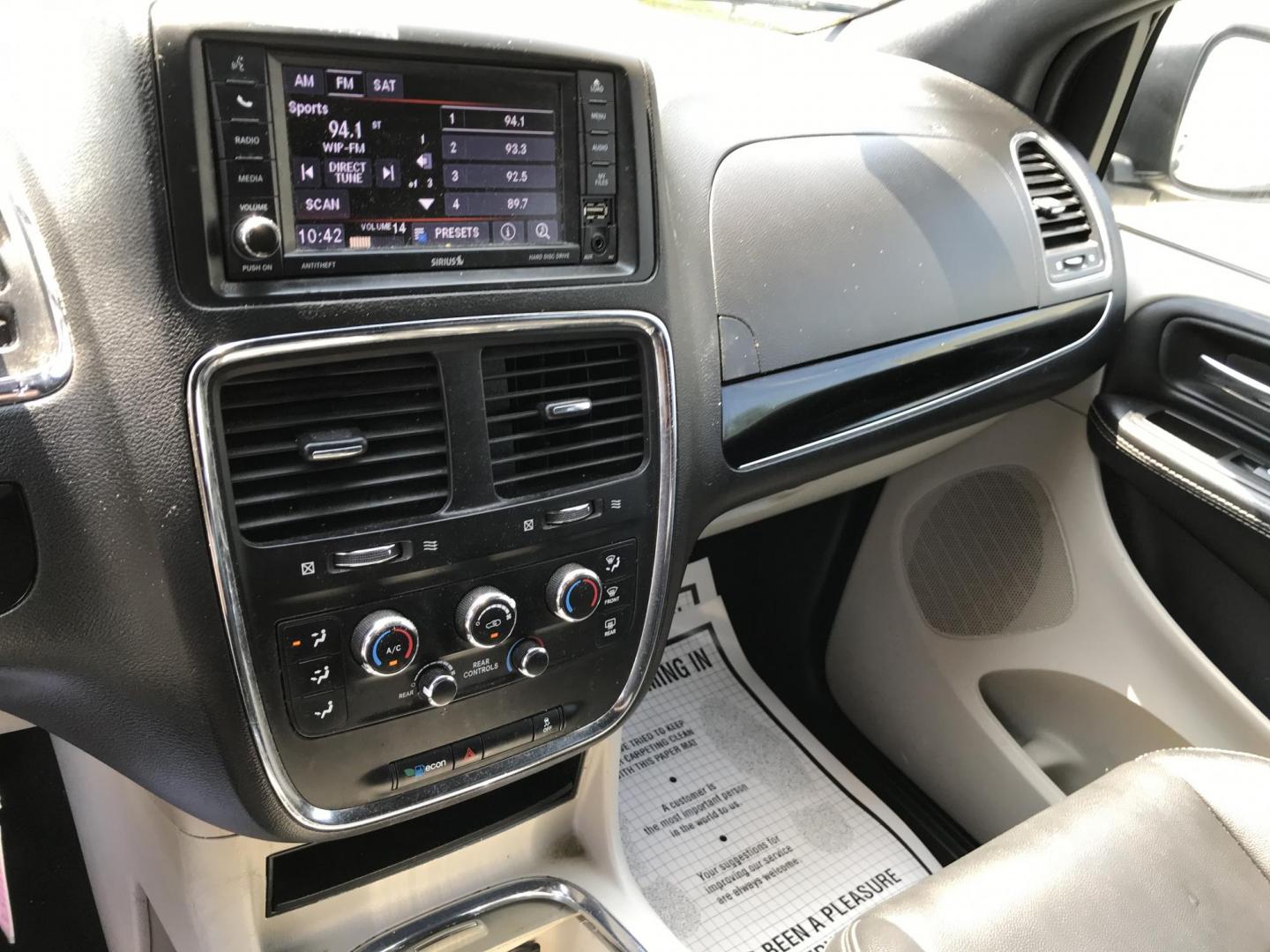 2018 Black /Black Dodge Grand Caravan SXT (2C4RDGCG2JR) with an 3.6L V6 DOHC 24V engine, 6A transmission, located at 577 Chester Pike, Prospect Park, PA, 19076, (610) 237-1015, 39.886154, -75.302338 - 2018 Dodge Grand Caravan: Stow and go seating, backup camera, automatic sliding doors, new PA inspection, runs LIKE NEW! This vehicle comes inspected and has been given a bumper to bumper safety check. It is very clean, reliable, and well maintained. We offer a unique pay plan that is known for b - Photo#13