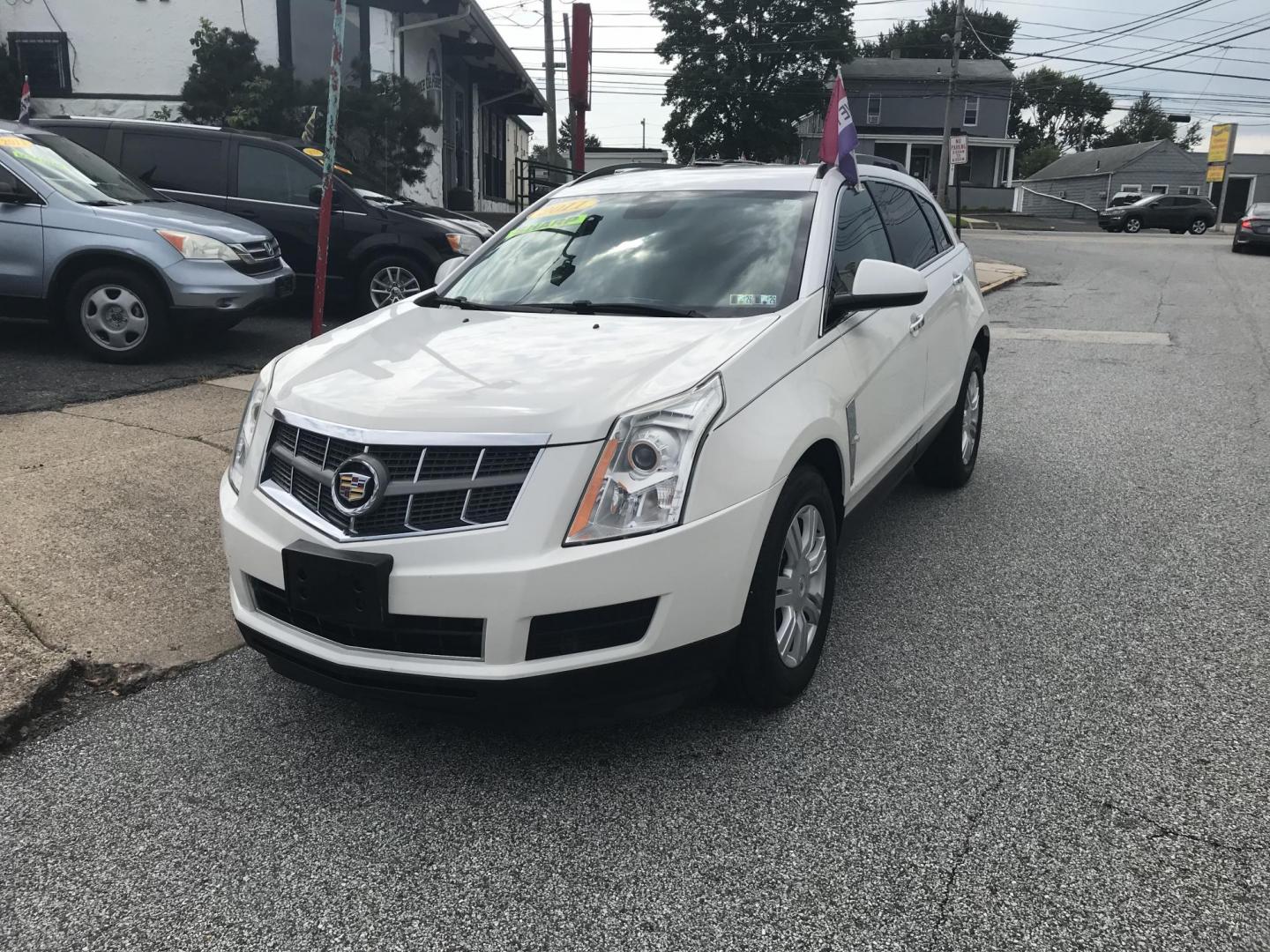 2011 White /Black Cadillac SRX (3GYFNGEY2BS) with an 3.0L V6 DOHC 24V engine, 6-Speed Automatic transmission, located at 577 Chester Pike, Prospect Park, PA, 19076, (610) 237-1015, 39.886154, -75.302338 - 2011 Cadillac SRX: Only 128k miles, new PA inspection, black leather interior, SUPER CLEAN, runs LIKE NEW! This vehicle comes inspected and has been given a bumper to bumper safety check. It is very clean, reliable, and well maintained. We offer a unique pay plan that is known for being the easie - Photo#2