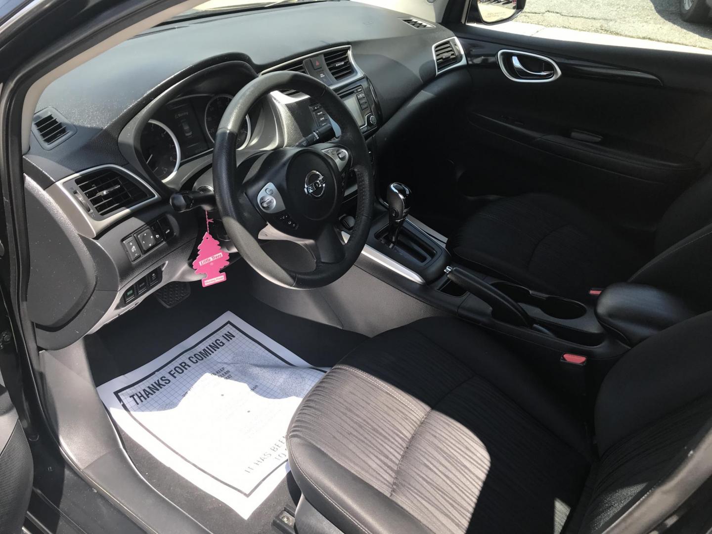 2017 Black /Black Nissan Sentra SV (3N1AB7AP6HY) with an 1.8L L4 SFI DOHC 16V engine, Automatic transmission, located at 577 Chester Pike, Prospect Park, PA, 19076, (610) 237-1015, 39.886154, -75.302338 - 2017 Nissan Sentra SV: Only 95k miles, backup camera, new PA inspection, runs LIKE NEW! This vehicle comes inspected and has been given a bumper to bumper safety check. It is very clean, reliable, and well maintained. We offer a unique pay plan that is known for being the easiest and fastest fina - Photo#6