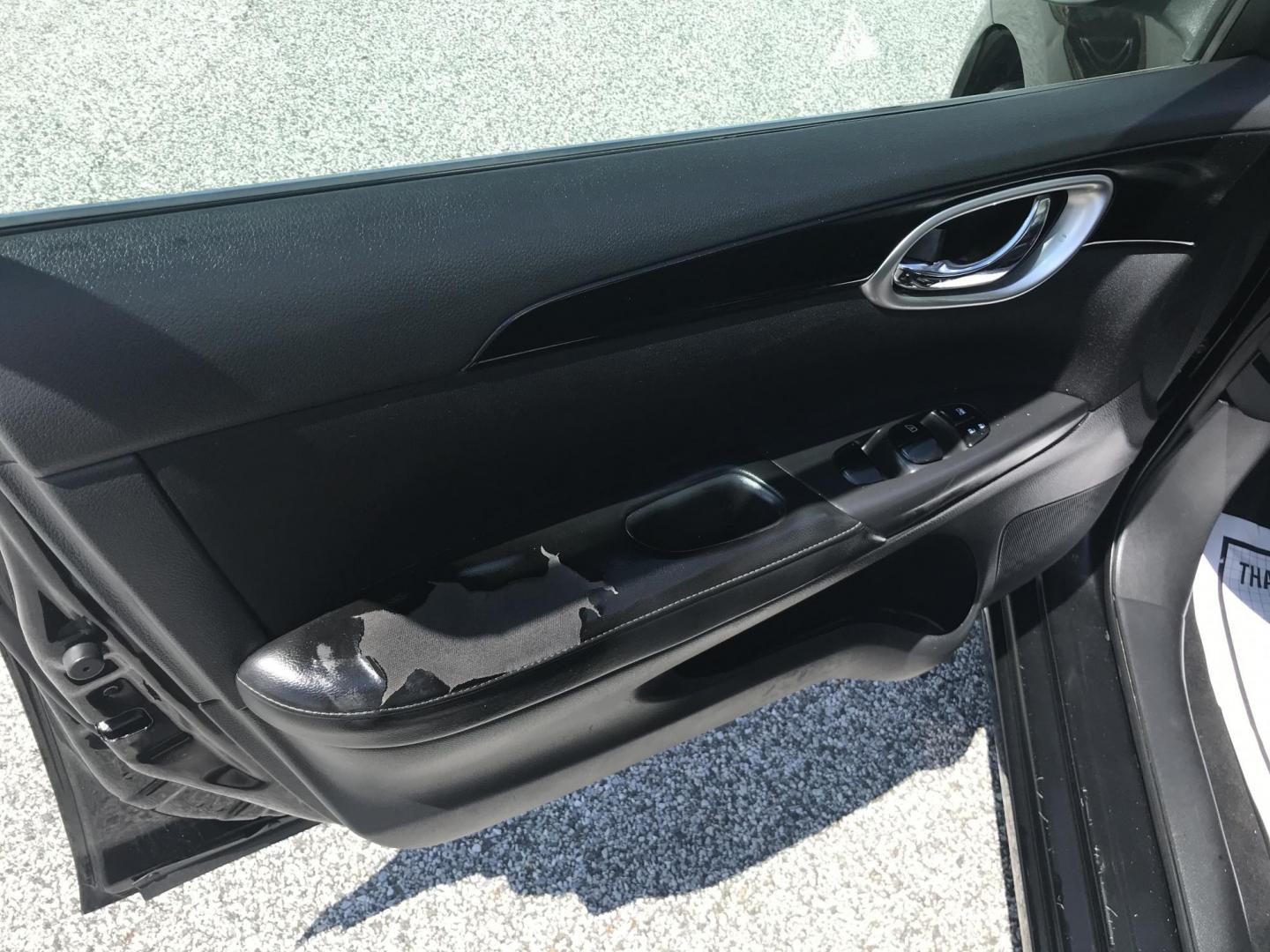2017 Black /Black Nissan Sentra SV (3N1AB7AP6HY) with an 1.8L L4 SFI DOHC 16V engine, Automatic transmission, located at 577 Chester Pike, Prospect Park, PA, 19076, (610) 237-1015, 39.886154, -75.302338 - 2017 Nissan Sentra SV: Only 95k miles, backup camera, new PA inspection, runs LIKE NEW! This vehicle comes inspected and has been given a bumper to bumper safety check. It is very clean, reliable, and well maintained. We offer a unique pay plan that is known for being the easiest and fastest fina - Photo#7
