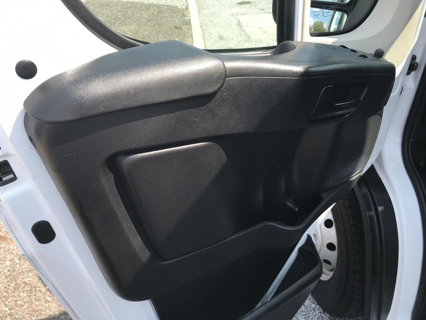 2020 White /Gray RAM Promaster 2500 High Roof Tradesman 159-in. WB (3C6TRVDG5LE) with an 3.6L V6 engine, 6A transmission, located at 577 Chester Pike, Prospect Park, PA, 19076, (610) 237-1015, 39.886154, -75.302338 - 2020 Ram Promaster 2500 High Roof: Backup camera, 3 front seats, new PA inspection, no side or rear windows, FLEET MAINTAINED, runs LIKE NEW! This vehicle comes inspected and has been given a bumper to bumper safety check. It is very clean, reliable, and well maintained. We offer a unique pay pla - Photo#6