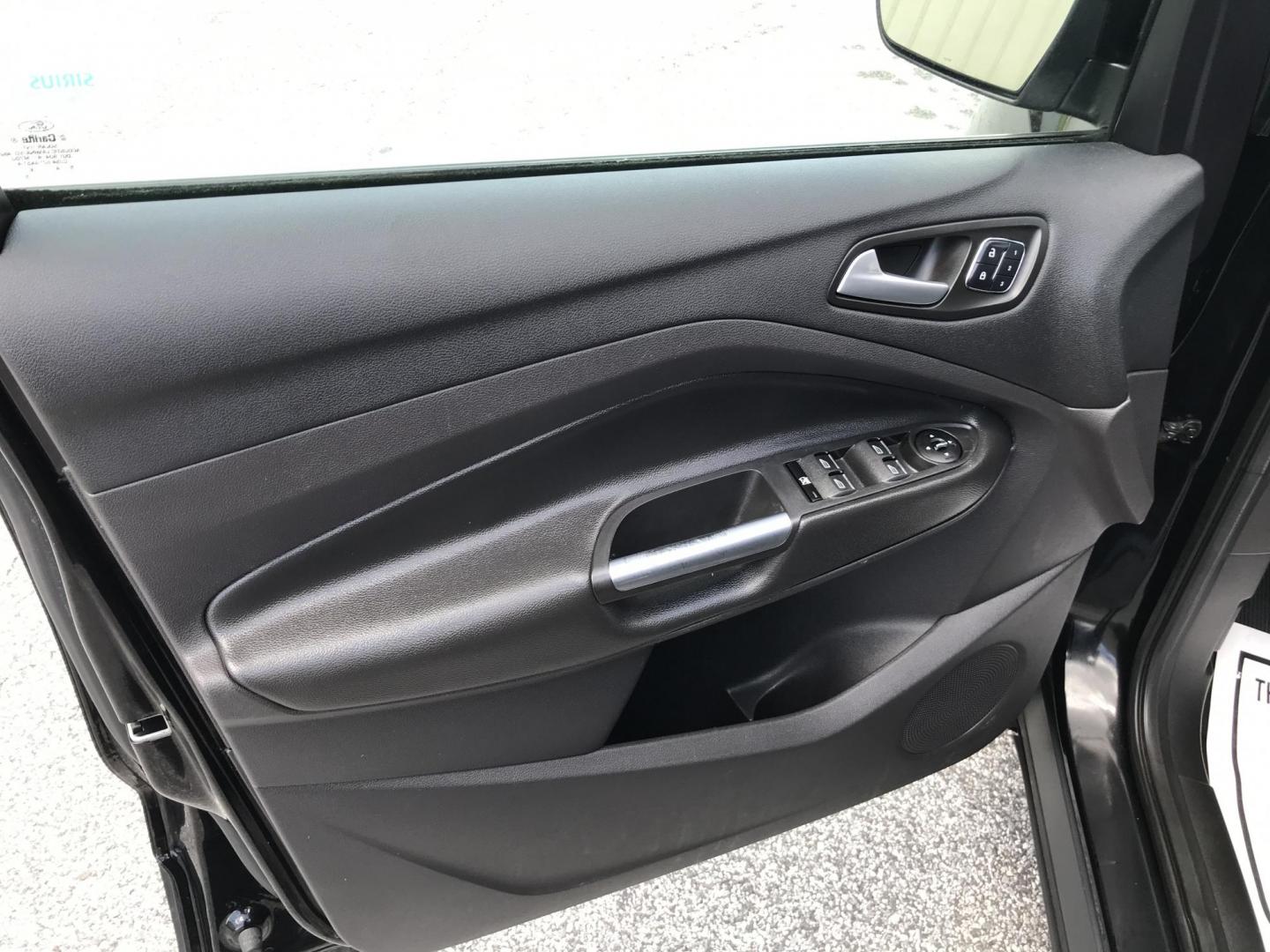 2016 Black /Black Ford Escape Titanium 4WD (1FMCU9JX2GU) with an 1.6L L4 DOHC 16V engine, 6-Speed Automatic transmission, located at 577 Chester Pike, Prospect Park, PA, 19076, (610) 237-1015, 39.886154, -75.302338 - 2016 Ford Escape Titanium: Only 106k miles, backup camera, sunroof, new PA inspection, SUPER CLEAN, runs LIKE NEW! This vehicle comes inspected and has been given a bumper to bumper safety check. It is very clean, reliable, and well maintained. We offer a unique pay plan that is known for being t - Photo#10