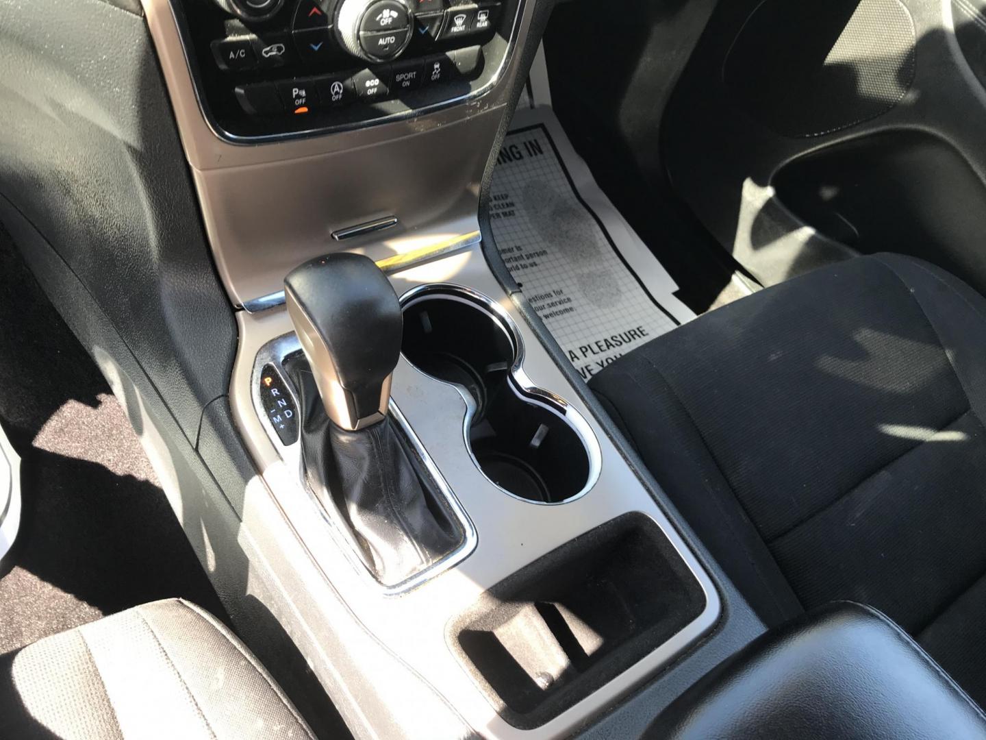 2016 Black /Black Jeep Grand Cherokee Laredo 4WD (1C4RJFAG4GC) with an 3.6L V6 DOHC 24V engine, 8A transmission, located at 577 Chester Pike, Prospect Park, PA, 19076, (610) 237-1015, 39.886154, -75.302338 - 2016 Jeep Grand Cherokee Laredo: Backup camera, 4WD, new PA inspection, SUPER CLEAN, runs LIKE NEW! This vehicle comes inspected and has been given a bumper to bumper safety check. It is very clean, reliable, and well maintained. We offer a unique pay plan that is known for being the easiest and - Photo#14