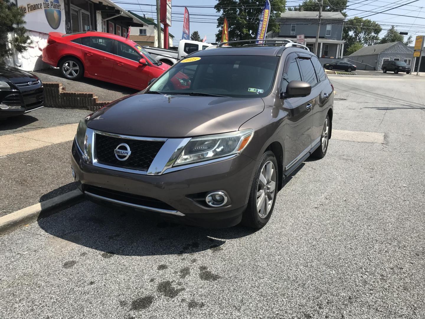 2015 Brown /Black Nissan Pathfinder Platinum 4WD (5N1AR2MM3FC) with an 3.5L V6 DOHC 24V engine, Continuously Variable Transmission transmission, located at 577 Chester Pike, Prospect Park, PA, 19076, (610) 237-1015, 39.886154, -75.302338 - Photo#2