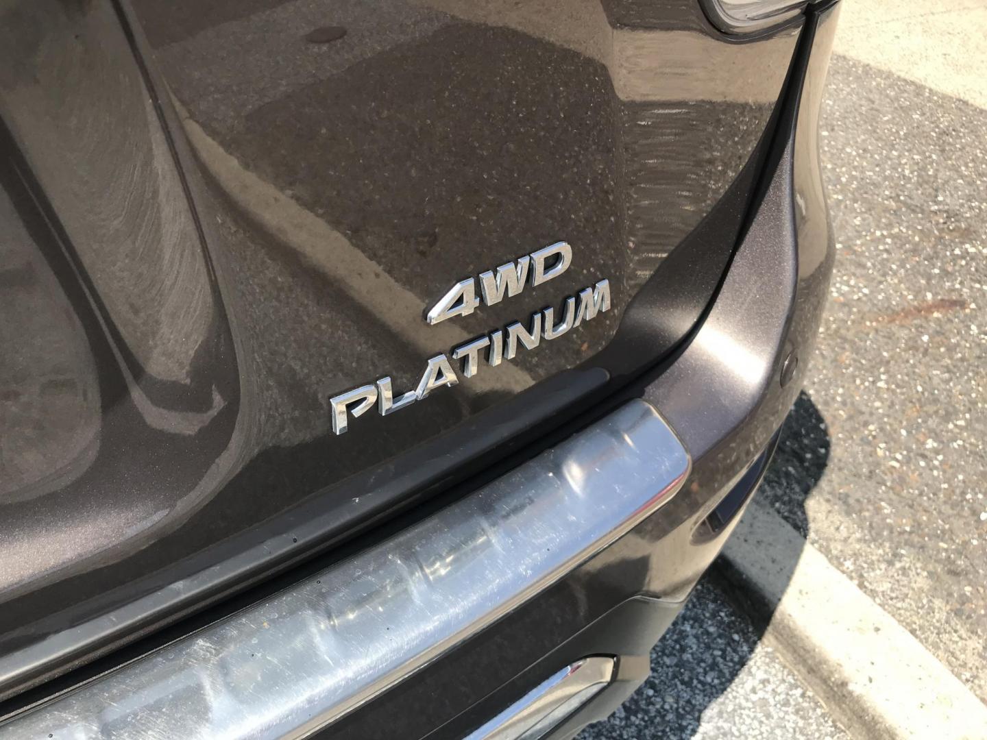 2015 Brown /Black Nissan Pathfinder Platinum 4WD (5N1AR2MM3FC) with an 3.5L V6 DOHC 24V engine, Continuously Variable Transmission transmission, located at 577 Chester Pike, Prospect Park, PA, 19076, (610) 237-1015, 39.886154, -75.302338 - Photo#7