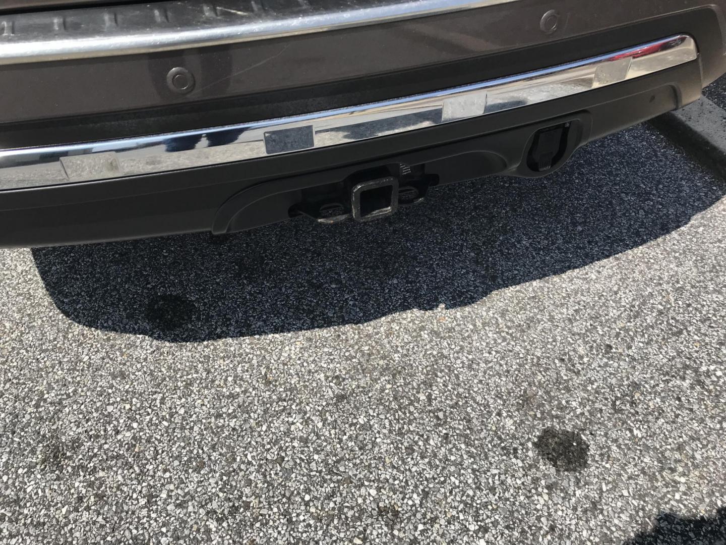 2015 Brown /Black Nissan Pathfinder Platinum 4WD (5N1AR2MM3FC) with an 3.5L V6 DOHC 24V engine, Continuously Variable Transmission transmission, located at 577 Chester Pike, Prospect Park, PA, 19076, (610) 237-1015, 39.886154, -75.302338 - Photo#6