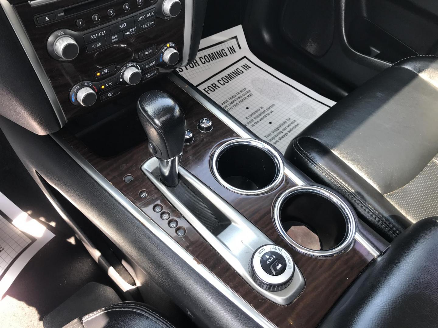 2015 Brown /Black Nissan Pathfinder Platinum 4WD (5N1AR2MM3FC) with an 3.5L V6 DOHC 24V engine, Continuously Variable Transmission transmission, located at 577 Chester Pike, Prospect Park, PA, 19076, (610) 237-1015, 39.886154, -75.302338 - Photo#17