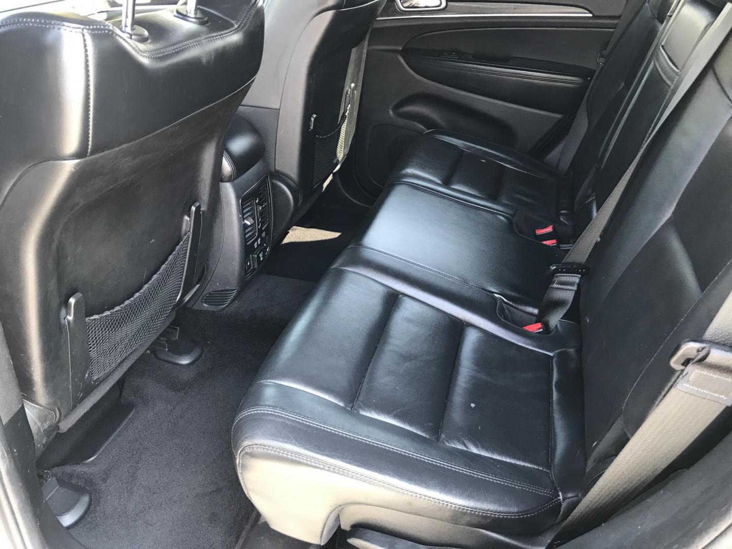 2018 Silver /Black Jeep Grand Cherokee Limited 4WD (1C4RJFBGXJC) with an 3.6L V6 DOHC 24V engine, 8A transmission, located at 577 Chester Pike, Prospect Park, PA, 19076, (610) 237-1015, 39.886154, -75.302338 - 2018 Jeep Grand Cherokee LIMITED: Navigation system, backup camera, sunroof, black leather interior, sunroof, 4x4, SUPER CLEAN, runs LIKE NEW! This vehicle comes inspected and has been given a bumper to bumper safety check. It is very clean, reliable, and well maintained. We offer a unique pay pl - Photo#18