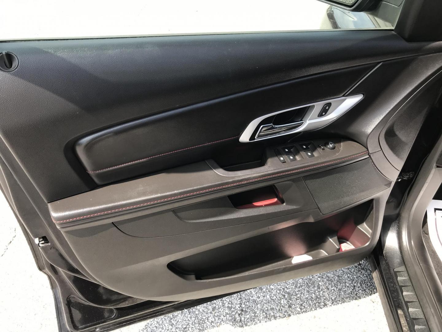 2014 Black /Black GMC Terrain SLE1 FWD (2GKALMEK7E6) with an 2.4L L4 DOHC 16V FFV engine, 6-Speed Automatic transmission, located at 577 Chester Pike, Prospect Park, PA, 19076, (610) 237-1015, 39.886154, -75.302338 - Photo#8
