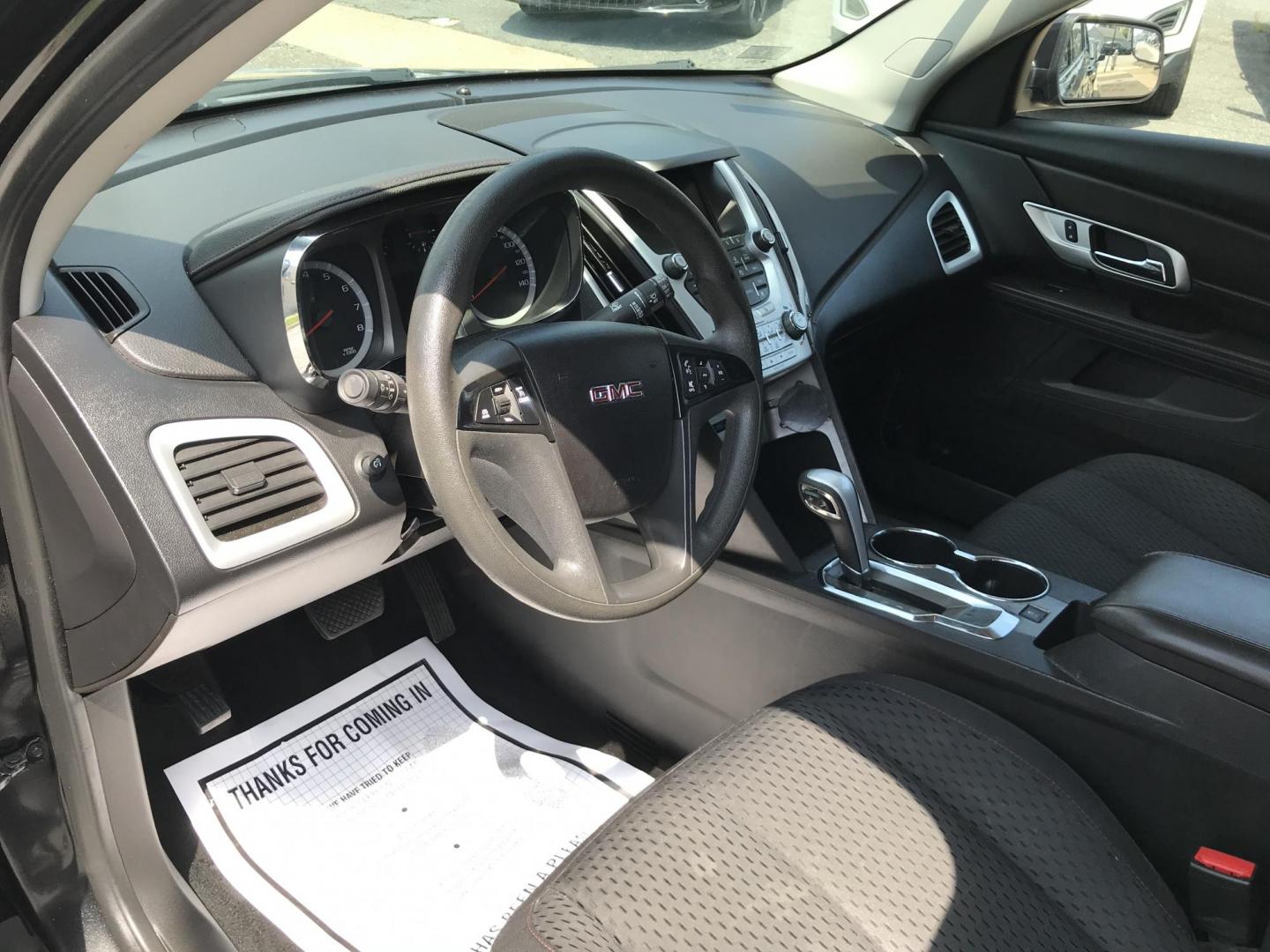 2014 Black /Black GMC Terrain SLE1 FWD (2GKALMEK7E6) with an 2.4L L4 DOHC 16V FFV engine, 6-Speed Automatic transmission, located at 577 Chester Pike, Prospect Park, PA, 19076, (610) 237-1015, 39.886154, -75.302338 - Photo#10