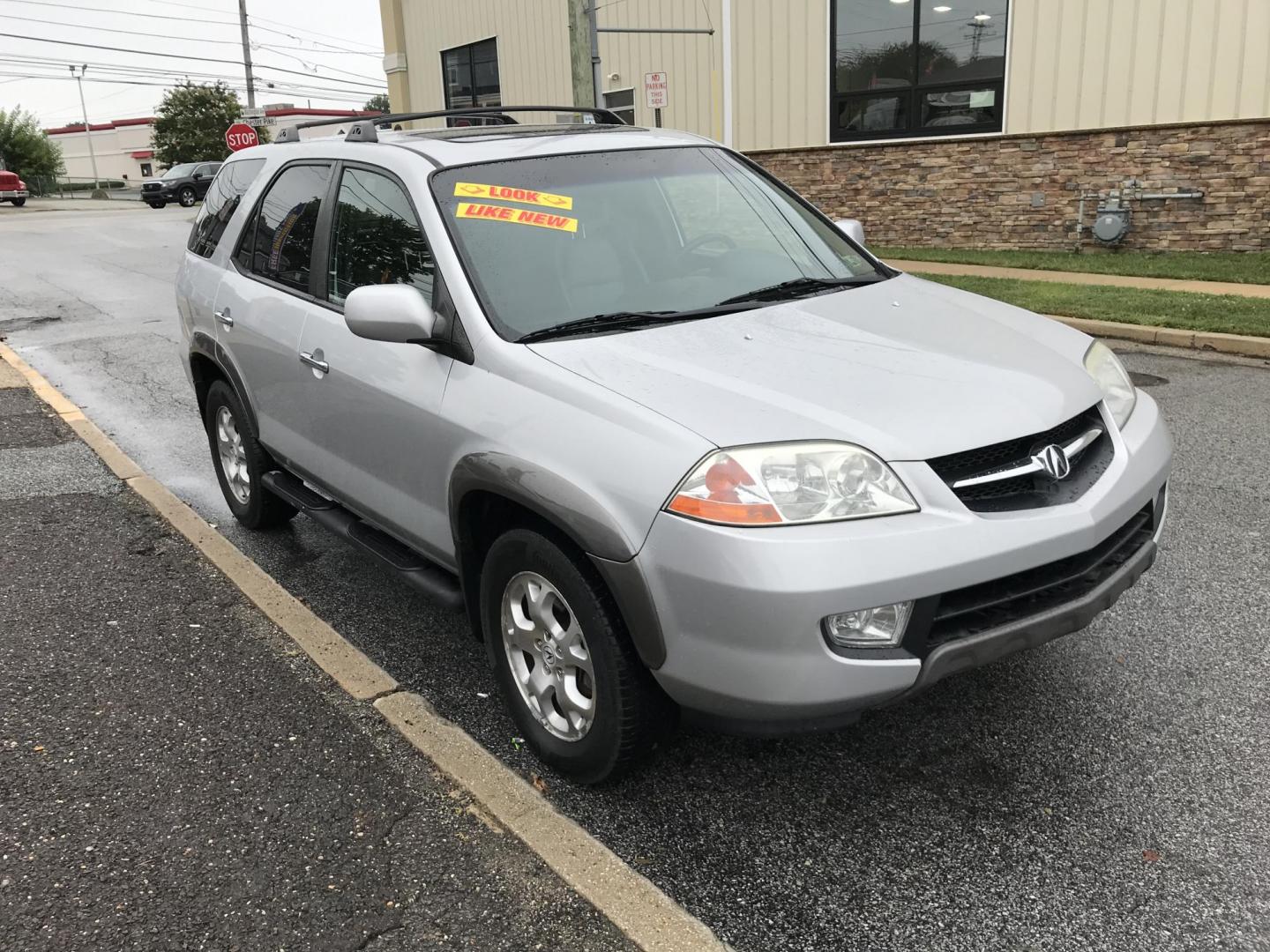 2001 Silver /Black Acura MDX Touring w/ Nav System (2HNYD18831H) with an 3.5L V6 SOHC 24V engine, 5-Speed Automatic Overdrive transmission, located at 577 Chester Pike, Prospect Park, PA, 19076, (610) 237-1015, 39.886154, -75.302338 - 2001 Acura MDX Touring: 3rd row seating, AWD, navigation system, sunroom, 2/26 PA inspection, runs LIKE NEW! - Photo#1