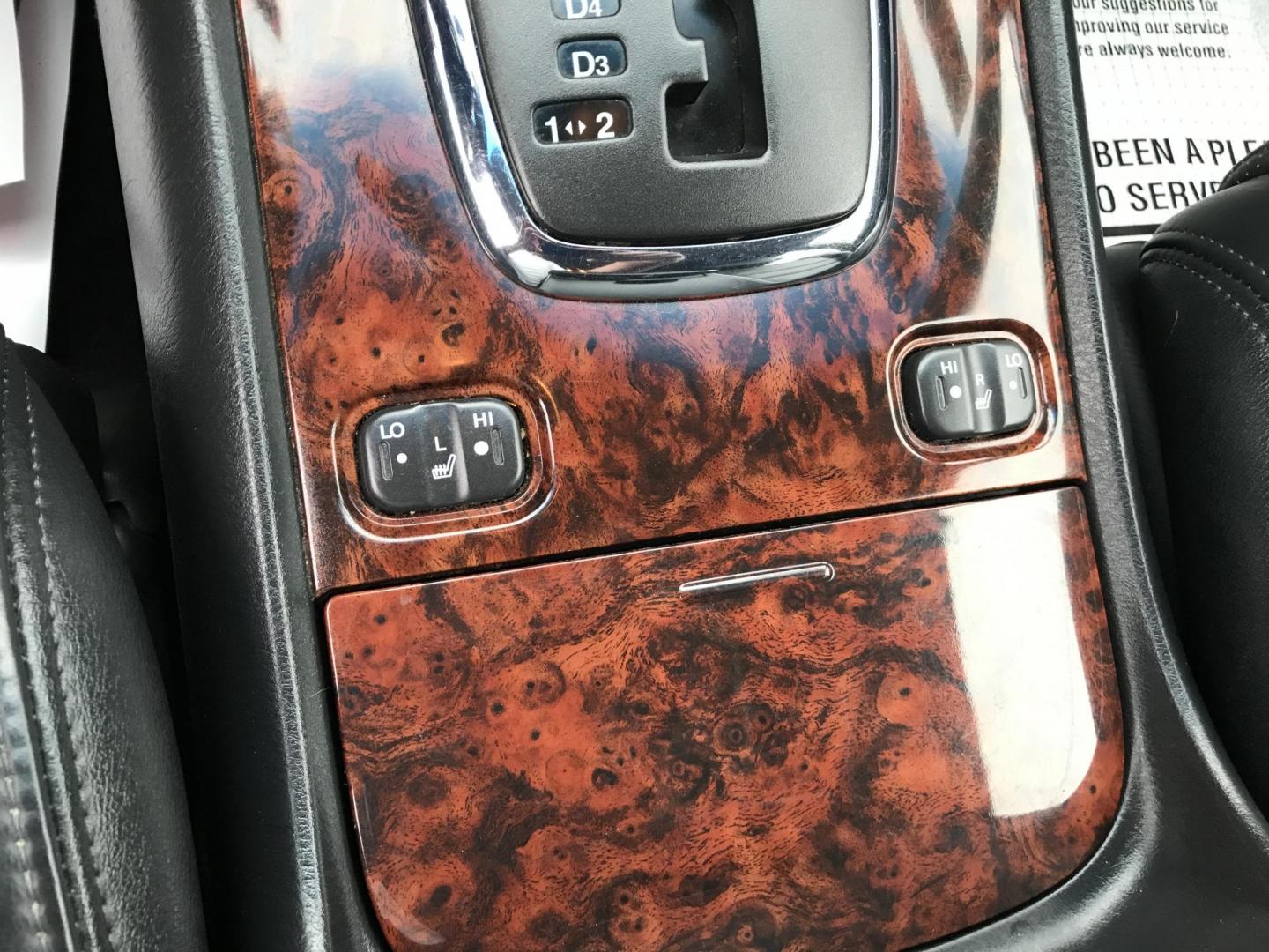2001 Silver /Black Acura MDX Touring w/ Nav System (2HNYD18831H) with an 3.5L V6 SOHC 24V engine, 5-Speed Automatic Overdrive transmission, located at 577 Chester Pike, Prospect Park, PA, 19076, (610) 237-1015, 39.886154, -75.302338 - 2001 Acura MDX Touring: 3rd row seating, AWD, navigation system, sunroom, 2/26 PA inspection, runs LIKE NEW! - Photo#11