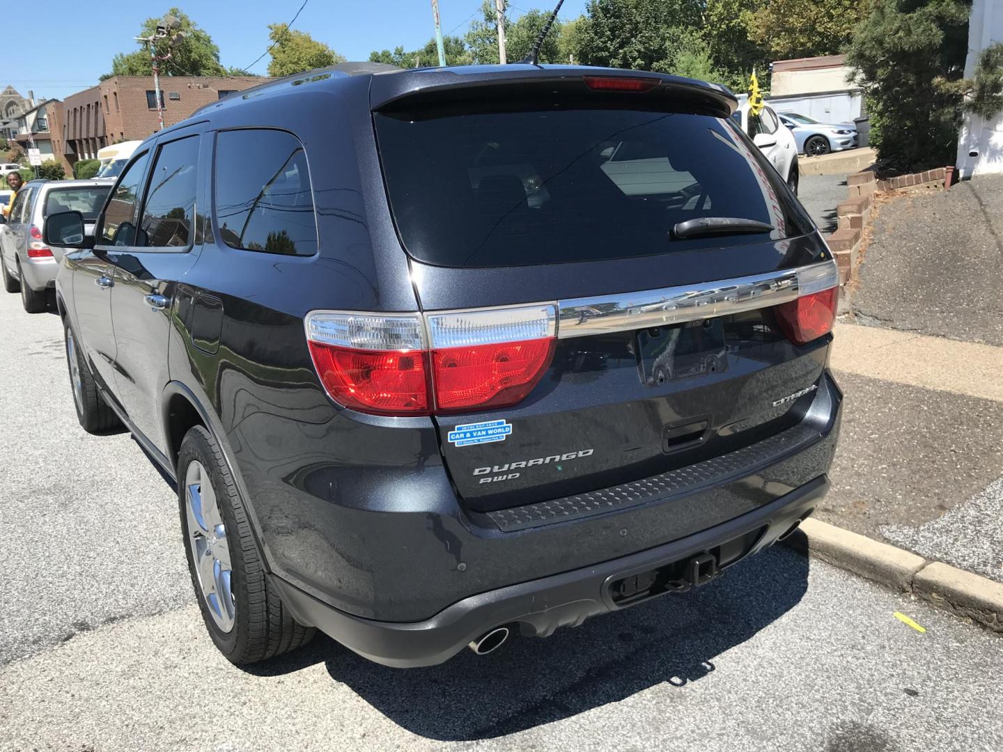 2012 Blue /Black Dodge Durango Citadel AWD (1C4SDJET9CC) with an 5.7L V8 OHV 16V engine, 5-Speed Automatic transmission, located at 577 Chester Pike, Prospect Park, PA, 19076, (610) 237-1015, 39.886154, -75.302338 - 2012 Dodge Durango Citadel: DVD player w/ headphones, navigation system, backup camera, 5.7 HEMI engine, remote start, 3rd row seating, AWD, new inspection, runs LIKE NEW! This vehicle comes inspected and has been given a bumper to bumper safety check. It is very clean, reliable, and well maintai - Photo#5