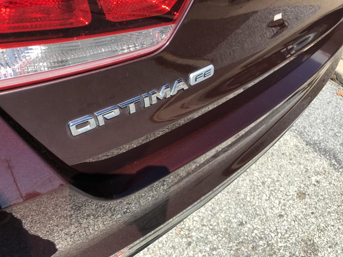 2016 Maroon /Beige Kia Optima LX (5XXGT4L34GG) with an 2.4L L4 DOHC 16V engine, 6A transmission, located at 577 Chester Pike, Prospect Park, PA, 19076, (610) 237-1015, 39.886154, -75.302338 - 2016 Kia Optima LX: Only 125k miles, backup camera, new PA inspection, SUPER CLEAN, runs LIKE NEW! This vehicle comes inspected and has been given a bumper to bumper safety check. It is very clean, reliable, and well maintained. We offer a unique pay plan that is known for being the easiest and f - Photo#6