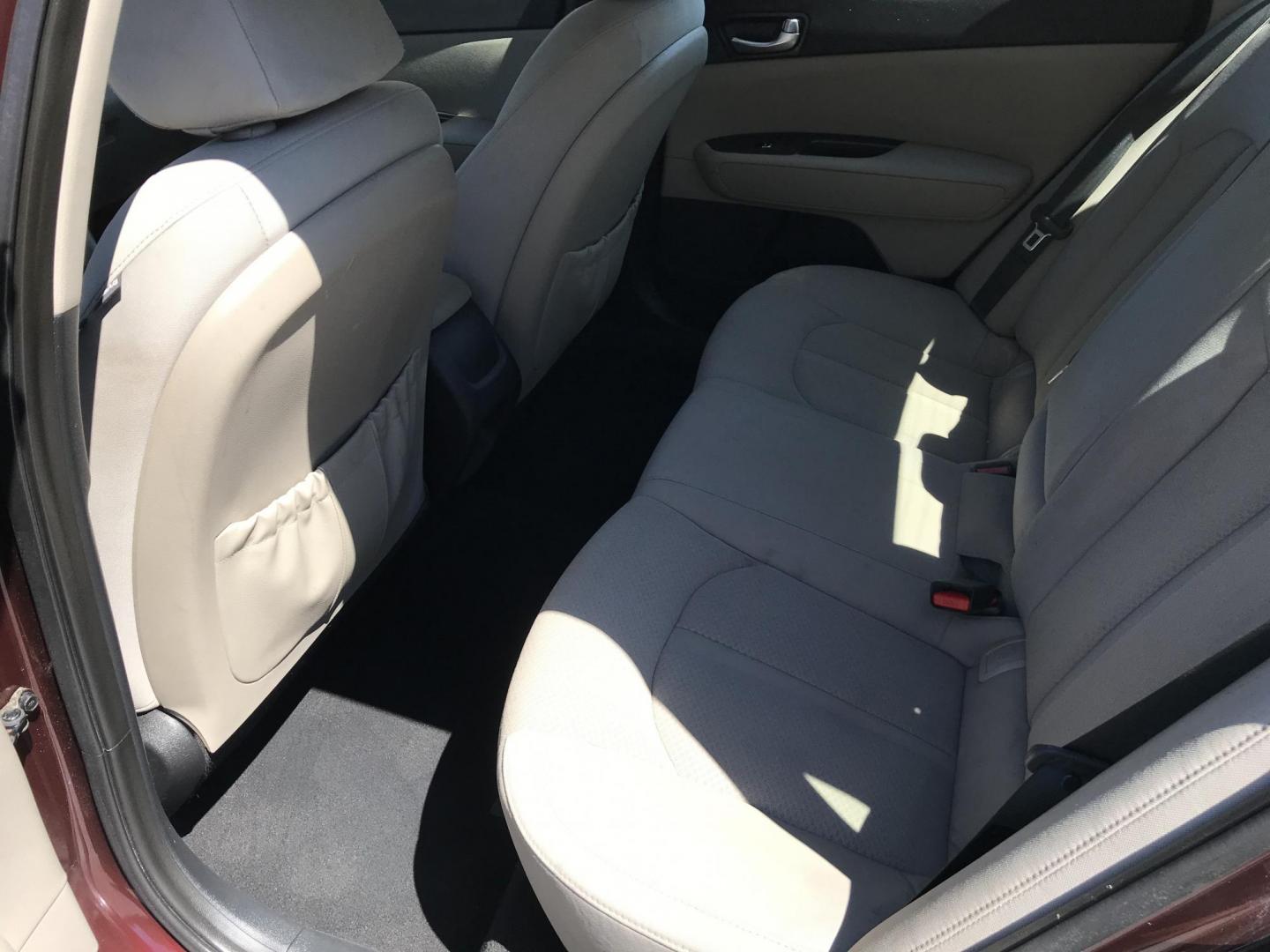 2016 Maroon /Beige Kia Optima LX (5XXGT4L34GG) with an 2.4L L4 DOHC 16V engine, 6A transmission, located at 577 Chester Pike, Prospect Park, PA, 19076, (610) 237-1015, 39.886154, -75.302338 - 2016 Kia Optima LX: Only 125k miles, backup camera, new PA inspection, SUPER CLEAN, runs LIKE NEW! This vehicle comes inspected and has been given a bumper to bumper safety check. It is very clean, reliable, and well maintained. We offer a unique pay plan that is known for being the easiest and f - Photo#16