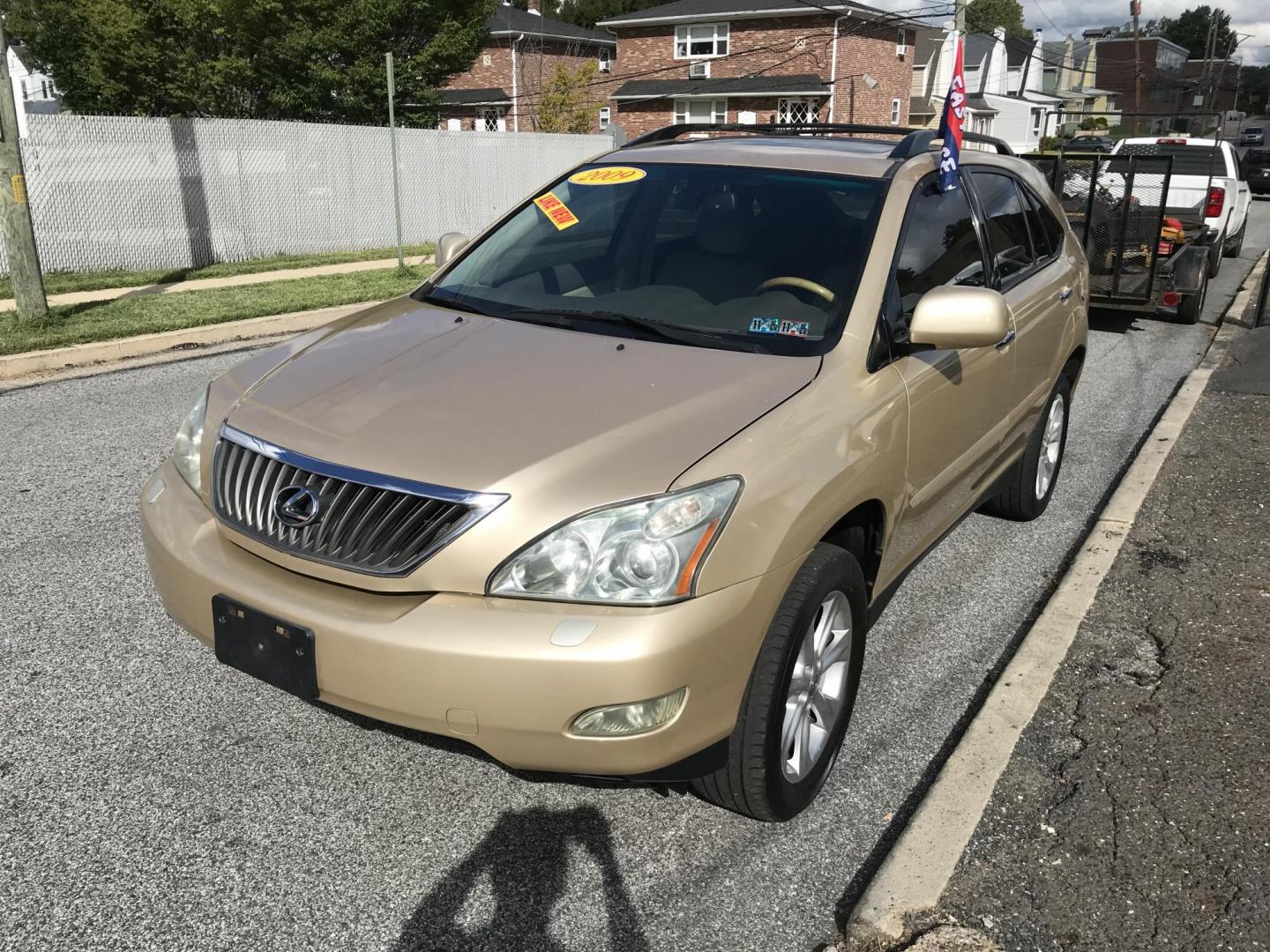 2009 Gold /Tan Lexus RX 350 AWD (2T2HK31UX9C) with an 3.5L V6 DOHC 24V engine, 5-Speed Automatic Overdrive transmission, located at 577 Chester Pike, Prospect Park, PA, 19076, (610) 237-1015, 39.886154, -75.302338 - 2009 Lexus RX 350 AWD: Navigation system, backup camera, sunroof, leather seats, runs EXCELLENT! We are selling this true mileage unknown. - Photo#1