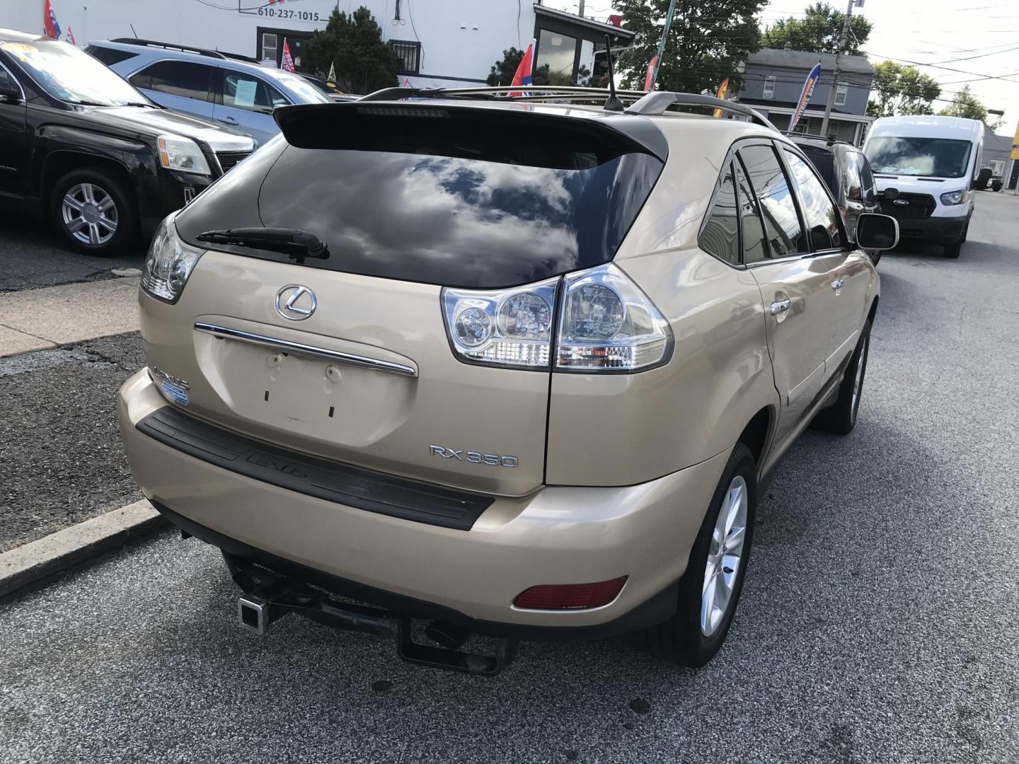 2009 Gold /Tan Lexus RX 350 AWD (2T2HK31UX9C) with an 3.5L V6 DOHC 24V engine, 5-Speed Automatic Overdrive transmission, located at 577 Chester Pike, Prospect Park, PA, 19076, (610) 237-1015, 39.886154, -75.302338 - 2009 Lexus RX 350 AWD: Navigation system, backup camera, sunroof, leather seats, runs EXCELLENT! We are selling this true mileage unknown. - Photo#5