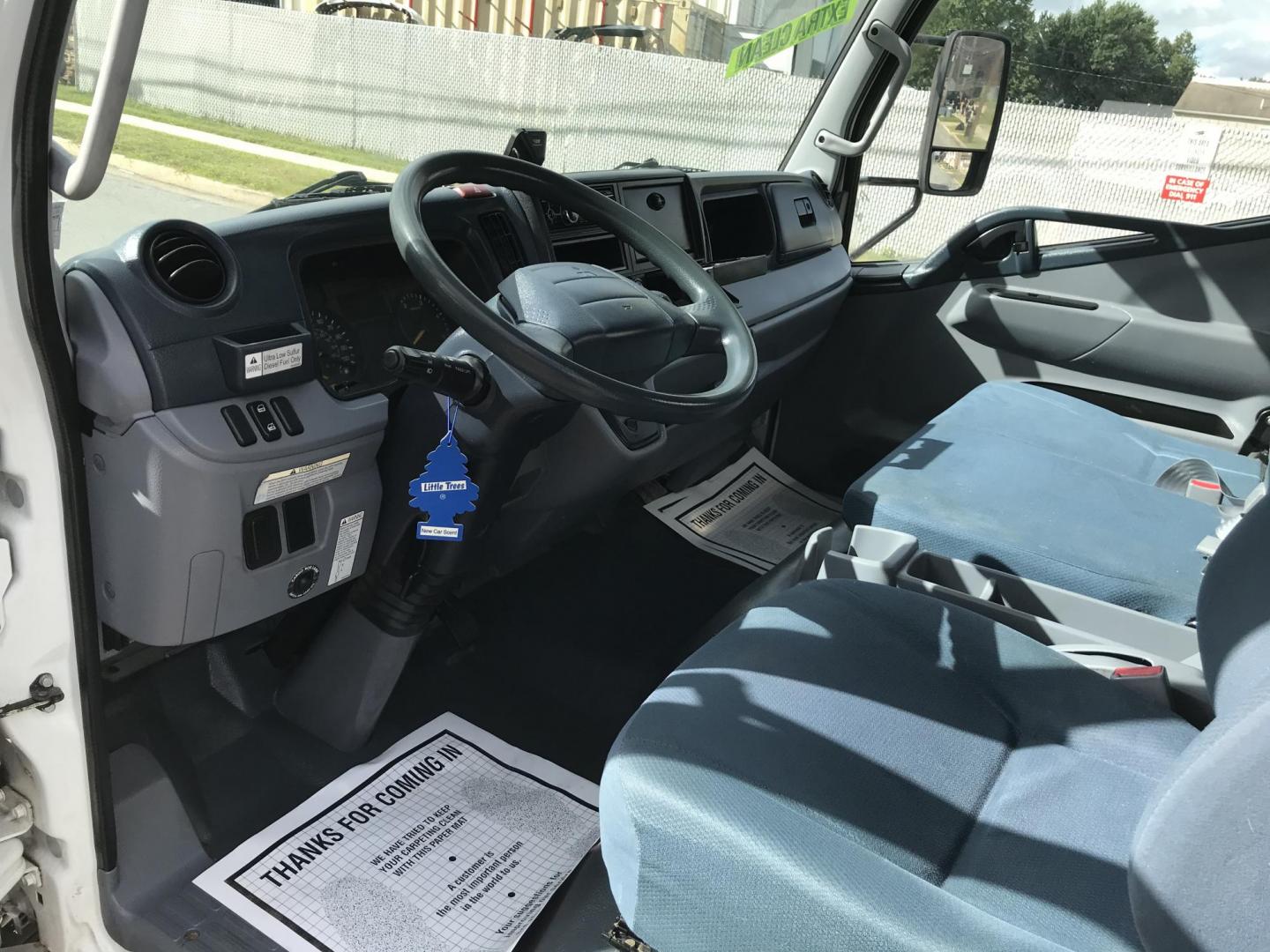 2017 White /Blue Mitsubishi Fuso FE - (JL6BNE1A8HK) with an 3.0L L4 TURBO DIESEL engine, Automatic transmission, located at 577 Chester Pike, Prospect Park, PA, 19076, (610) 237-1015, 39.886154, -75.302338 - 2017 Mitsubishi Fuso FE Box Truck: 8/26 inspection, turbo diesel, fleet maintained, runs STRONG! Dimensions: 14 ft long, 7 ft 6 inch wide, 7ft 3 inch tall. - Photo#5