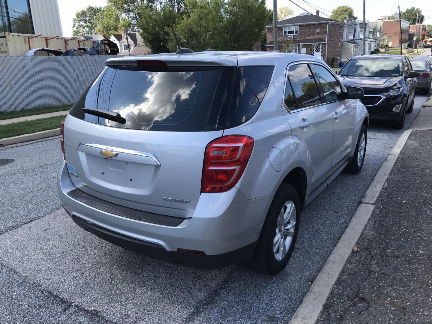 2016 Silver /Gray Chevrolet Equinox LS (2GNALBEK4G1) with an 2.4L L4 DOHC 16V FFV engine, 6A transmission, located at 577 Chester Pike, Prospect Park, PA, 19076, (610) 237-1015, 39.886154, -75.302338 - Photo#4