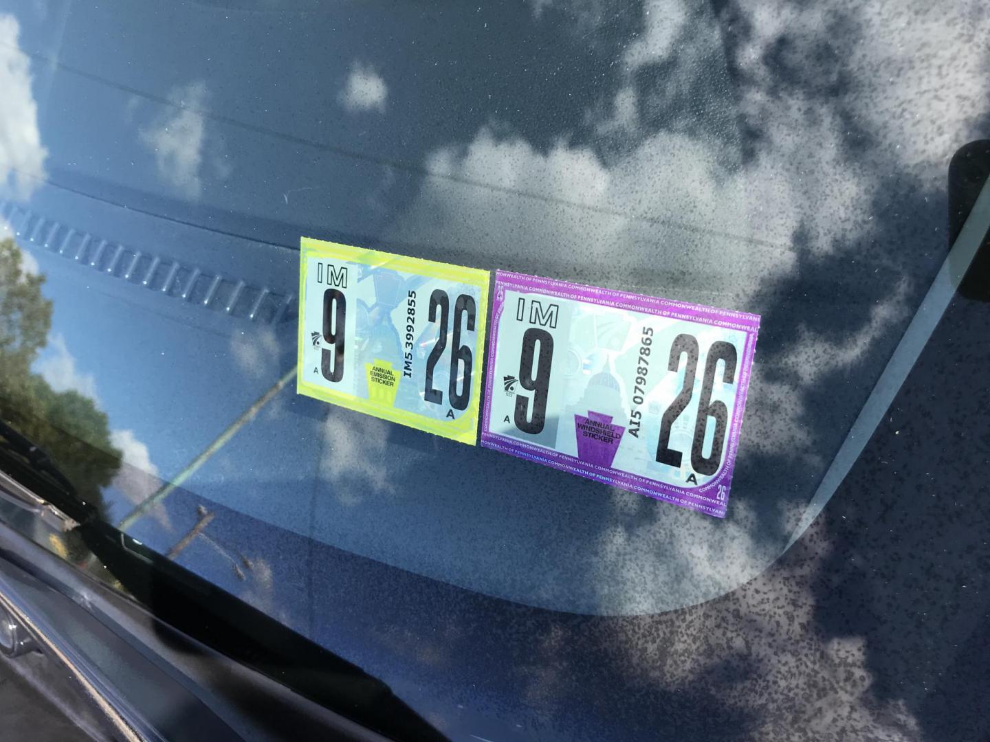 2013 Gray /Gray Hyundai Elantra GLS (5NPDH4AE3DH) with an 1.8L L4 DOHC 16V engine, 6-Speed Automatic transmission, located at 577 Chester Pike, Prospect Park, PA, 19076, (610) 237-1015, 39.886154, -75.302338 - 2013 Hyundai Elantra GLS: Great on gas, new PA inspection, SUPER CLEAN, runs LIKE NEW! This vehicle comes inspected and has been given a bumper to bumper safety check. It is very clean, reliable, and well maintained. We offer a unique pay plan that is known for being the easiest and fastest finan - Photo#6