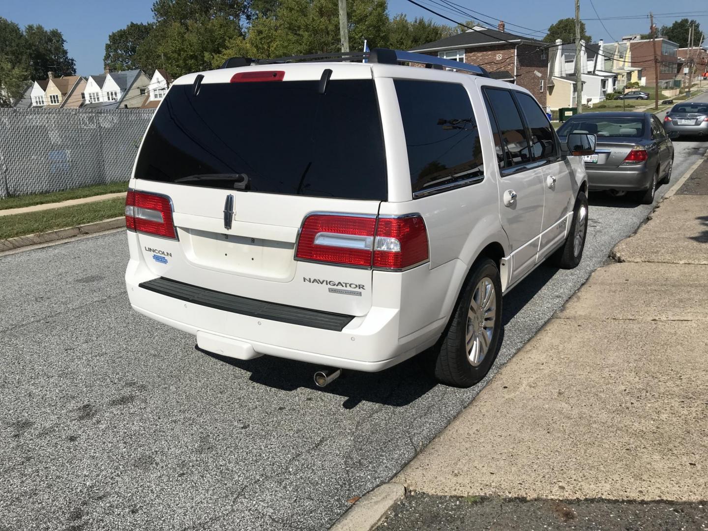 2011 White /Black Lincoln Navigator Limited Edition (5LMJJ2J54BE) with an 5.4L V8 SOHC 24V engine, 6-Speed Automatic transmission, located at 577 Chester Pike, Prospect Park, PA, 19076, (610) 237-1015, 39.886154, -75.302338 - 2011 Lincoln Navigator Limited Edition: Only 132k miles, DVD player, navigation system, backup camera, sunroof, 4WD, 3rd row, FULLY LOADED! This vehicle comes inspected and has been given a bumper to bumper safety check. It is very clean, reliable, and well maintained. We offer a unique pay plan - Photo#4