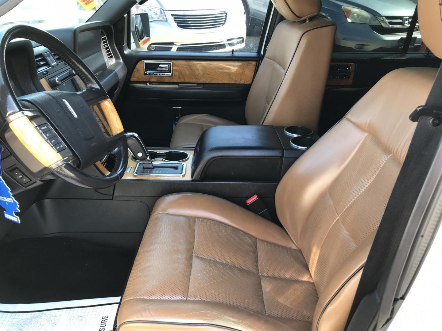 2011 White /Black Lincoln Navigator Limited Edition (5LMJJ2J54BE) with an 5.4L V8 SOHC 24V engine, 6-Speed Automatic transmission, located at 577 Chester Pike, Prospect Park, PA, 19076, (610) 237-1015, 39.886154, -75.302338 - 2011 Lincoln Navigator Limited Edition: Only 132k miles, DVD player, navigation system, backup camera, sunroof, 4WD, 3rd row, FULLY LOADED! This vehicle comes inspected and has been given a bumper to bumper safety check. It is very clean, reliable, and well maintained. We offer a unique pay plan - Photo#11
