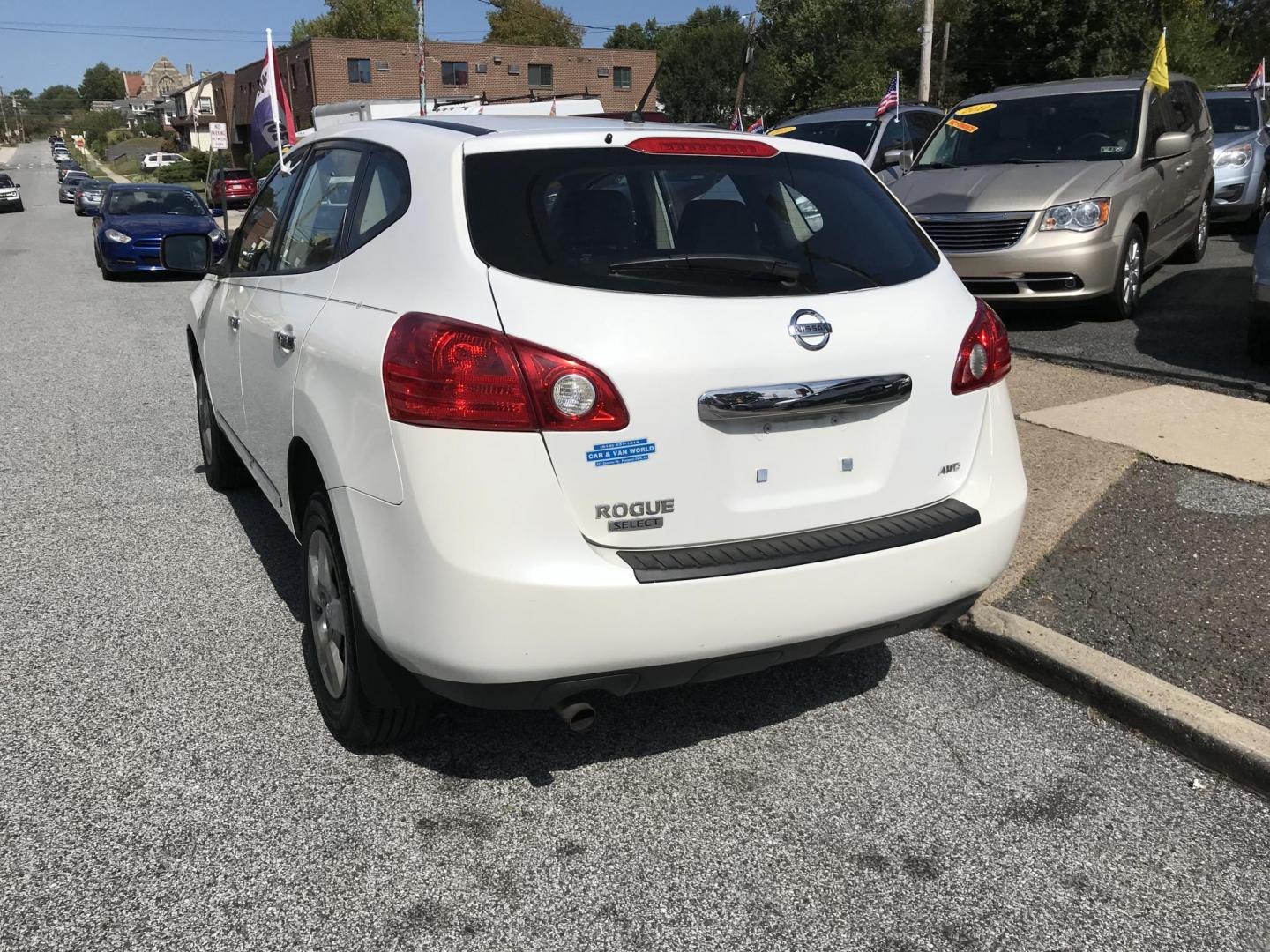 2014 White Nissan Rogue S AWD (JN8AS5MV4EW) with an 2.5L L4 DOHC 16V engine, Continuously Variable Transmission transmission, located at 577 Chester Pike, Prospect Park, PA, 19076, (610) 237-1015, 39.886154, -75.302338 - 2014 Nissan Rogue: Only 115k miles, new PA inspection, great on gas, SUPER CLEAN, runs LIKE NEW! This vehicle comes inspected and has been given a bumper to bumper safety check. It is very clean, reliable, and well maintained. We offer a unique pay plan that is known for being the easiest and fas - Photo#5