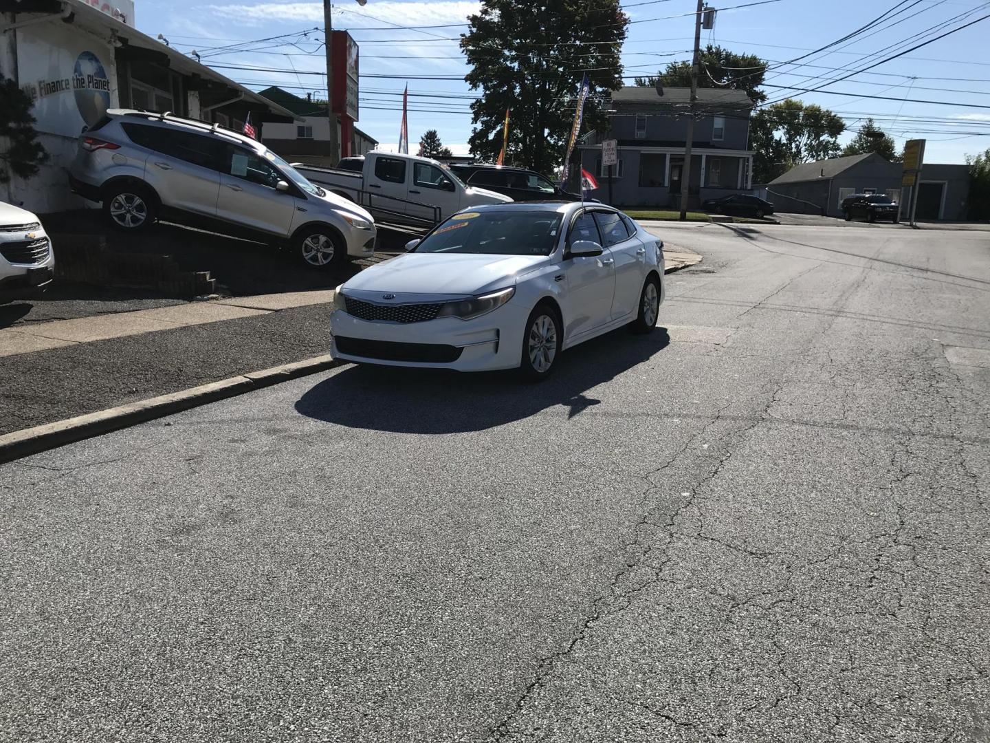 2016 White /Tan Kia Optima EX (5XXGU4L30GG) with an 2.4L L4 DOHC 16V engine, 6A transmission, located at 577 Chester Pike, Prospect Park, PA, 19076, (610) 237-1015, 39.886154, -75.302338 - 2016 Kia Optima EX: Only 89k miles, sunroof, navigation system, backup camera, new PA inspection, FULLY LOADED, runs LIKE NEW! This vehicle comes inspected and has been given a bumper to bumper safety check. It is very clean, reliable, and well maintained. We offer a unique pay plan that is known - Photo#1