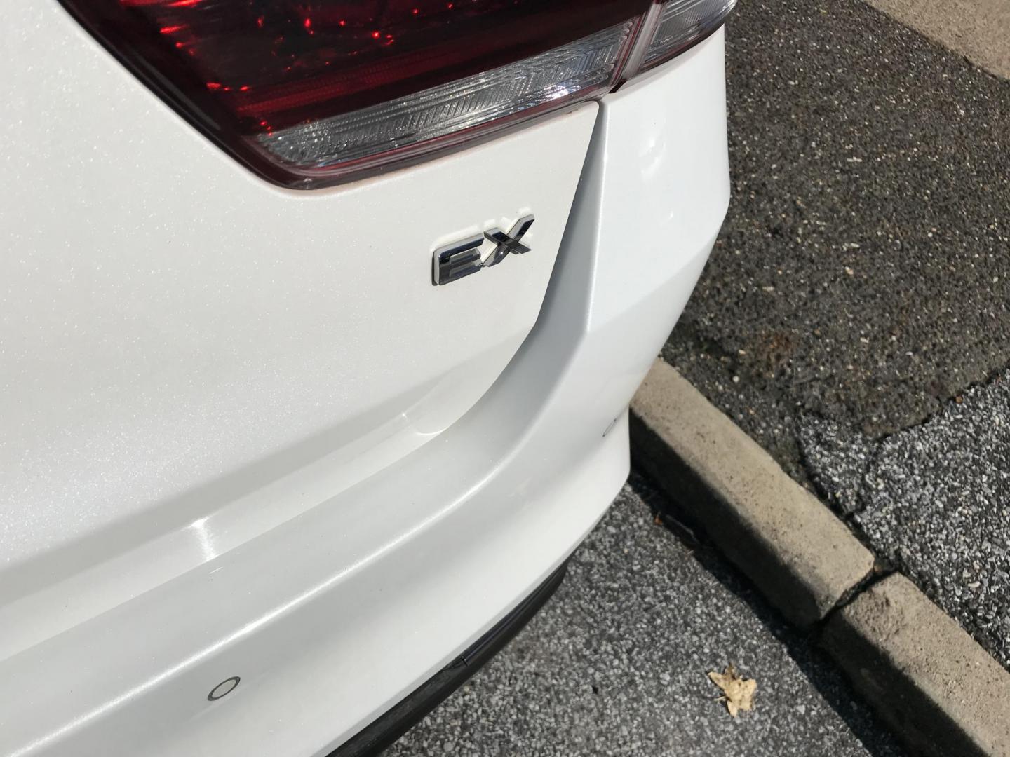 2016 White /Tan Kia Optima EX (5XXGU4L30GG) with an 2.4L L4 DOHC 16V engine, 6A transmission, located at 577 Chester Pike, Prospect Park, PA, 19076, (610) 237-1015, 39.886154, -75.302338 - 2016 Kia Optima EX: Only 89k miles, sunroof, navigation system, backup camera, new PA inspection, FULLY LOADED, runs LIKE NEW! This vehicle comes inspected and has been given a bumper to bumper safety check. It is very clean, reliable, and well maintained. We offer a unique pay plan that is known - Photo#6