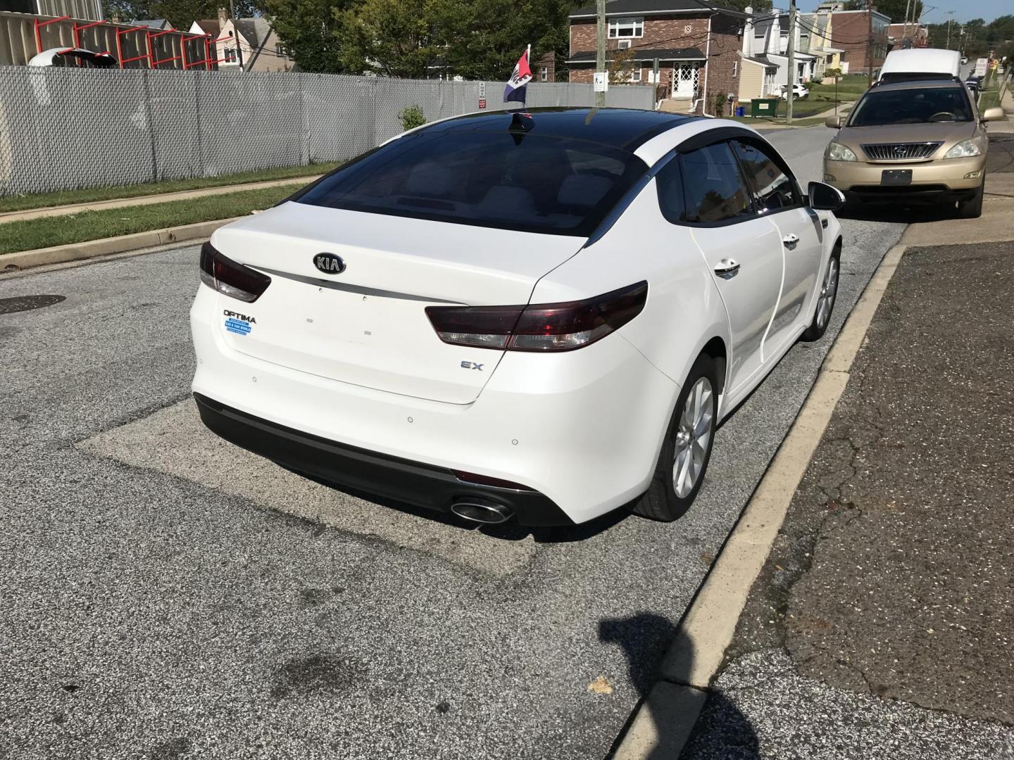 2016 White /Tan Kia Optima EX (5XXGU4L30GG) with an 2.4L L4 DOHC 16V engine, 6A transmission, located at 577 Chester Pike, Prospect Park, PA, 19076, (610) 237-1015, 39.886154, -75.302338 - 2016 Kia Optima EX: Only 89k miles, sunroof, navigation system, backup camera, new PA inspection, FULLY LOADED, runs LIKE NEW! This vehicle comes inspected and has been given a bumper to bumper safety check. It is very clean, reliable, and well maintained. We offer a unique pay plan that is known - Photo#4