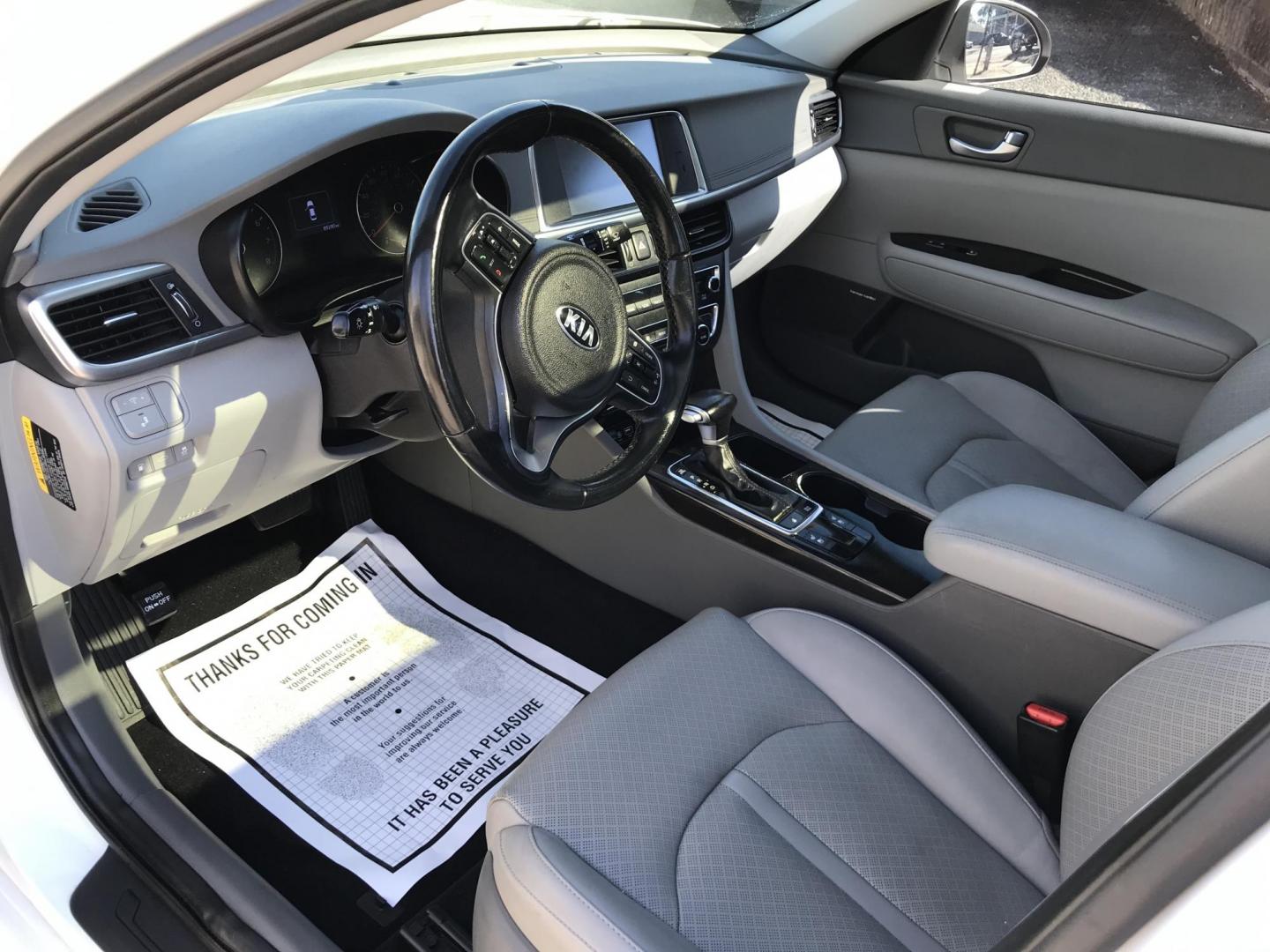 2016 White /Tan Kia Optima EX (5XXGU4L30GG) with an 2.4L L4 DOHC 16V engine, 6A transmission, located at 577 Chester Pike, Prospect Park, PA, 19076, (610) 237-1015, 39.886154, -75.302338 - 2016 Kia Optima EX: Only 89k miles, sunroof, navigation system, backup camera, new PA inspection, FULLY LOADED, runs LIKE NEW! This vehicle comes inspected and has been given a bumper to bumper safety check. It is very clean, reliable, and well maintained. We offer a unique pay plan that is known - Photo#9