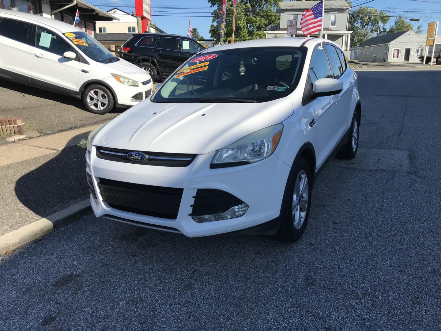 2014 White /Gray Ford Escape SE (1FMCU0GXXEU) with an 1.6L L4 DOHC 16V engine, 6-Speed Automatic transmission, located at 577 Chester Pike, Prospect Park, PA, 19076, (610) 237-1015, 39.886154, -75.302338 - 2014 Ford Escape SE: backup camera, new PA inspection, SUPER CLEAN, runs LIKE NEW! This vehicle comes inspected and has been given a bumper to bumper safety check. It is very clean, reliable, and well maintained. We offer a unique pay plan that is known for being the easiest and fastest financing- Photo#2