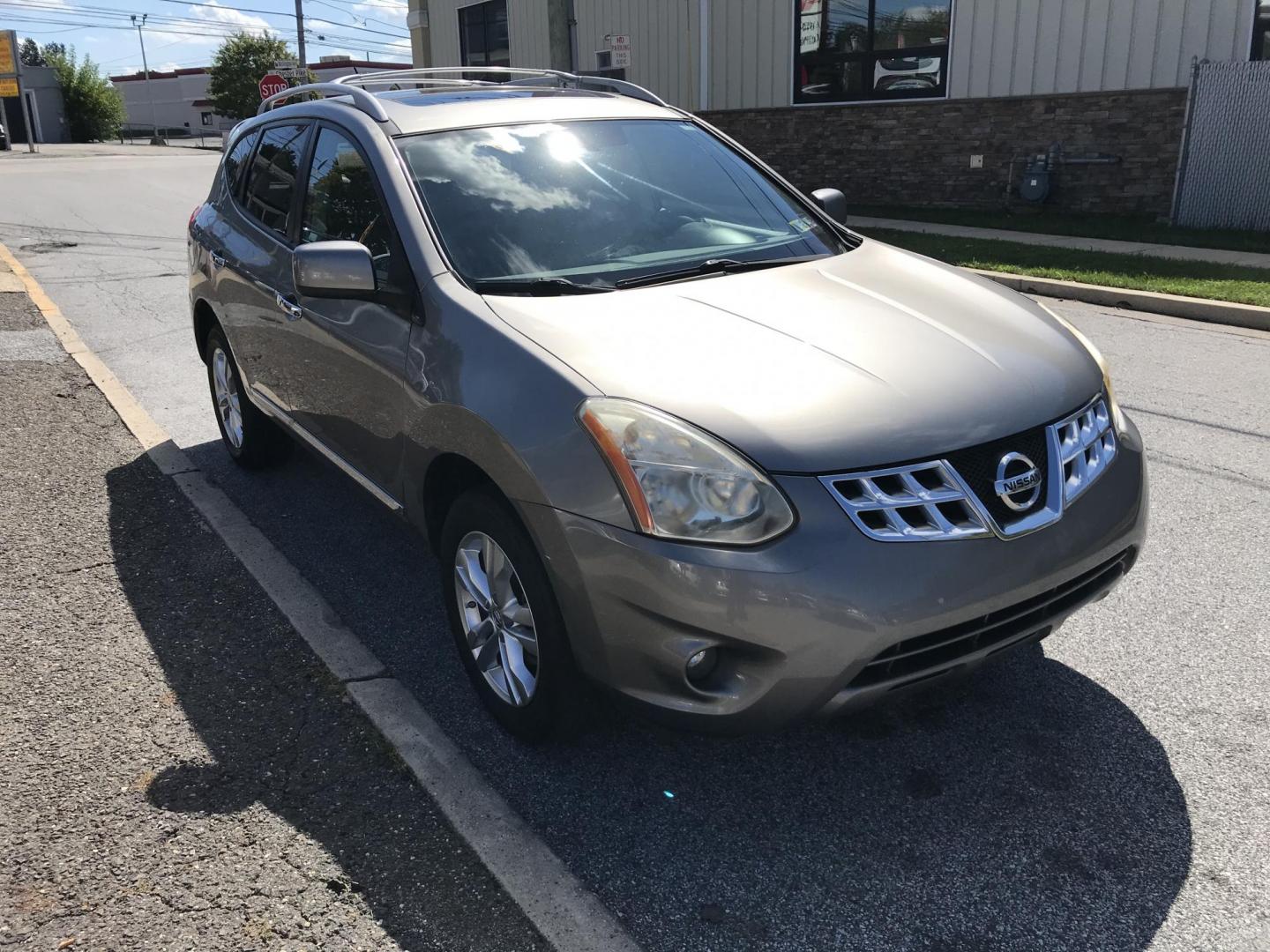 2013 Brown /Gray Nissan Rogue S AWD (JN8AS5MV5DW) with an 2.5L L4 DOHC 16V engine, Continuously Variable Transmission transmission, located at 577 Chester Pike, Prospect Park, PA, 19076, (610) 237-1015, 39.886154, -75.302338 - Photo#3