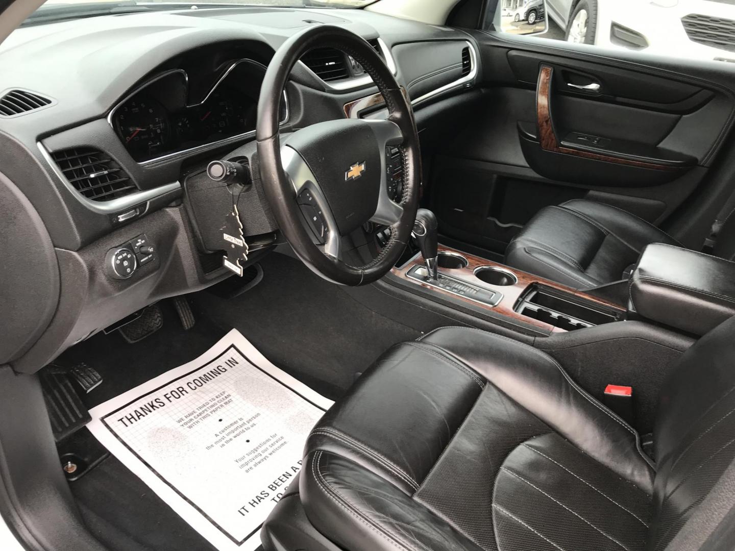 2013 Silver /Black Chevrolet Traverse LTZ AWD (1GNKVLKD3DJ) with an 3.6L V6 DOHC 24V engine, 6-Speed Automatic transmission, located at 577 Chester Pike, Prospect Park, PA, 19076, (610) 237-1015, 39.886154, -75.302338 - Photo#9